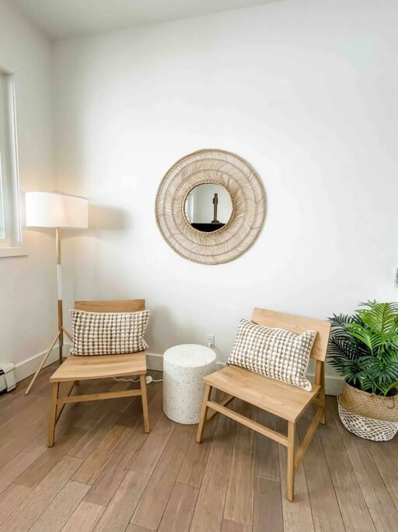 Wellington on the Beach: Hideaway Suites & Hot Tub 7