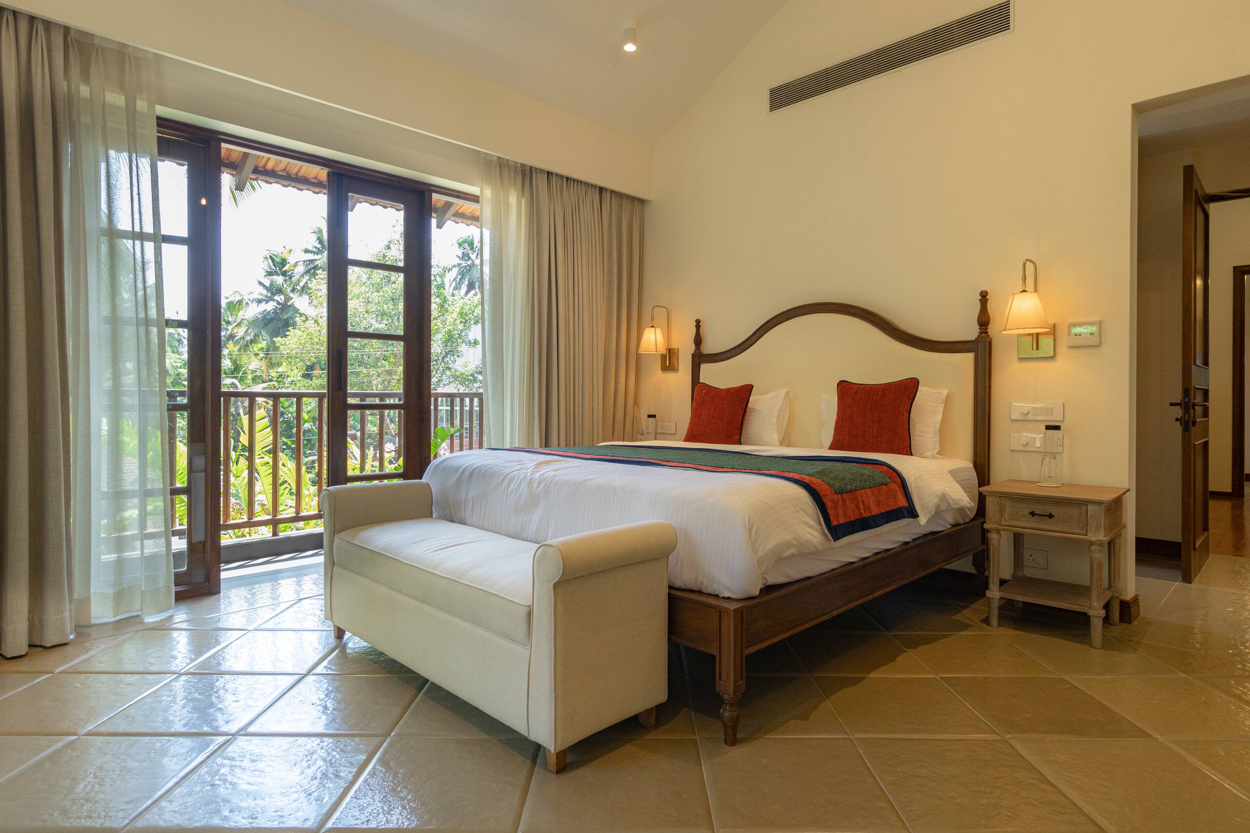Bhumika-stays luxury private villa in morjim 40