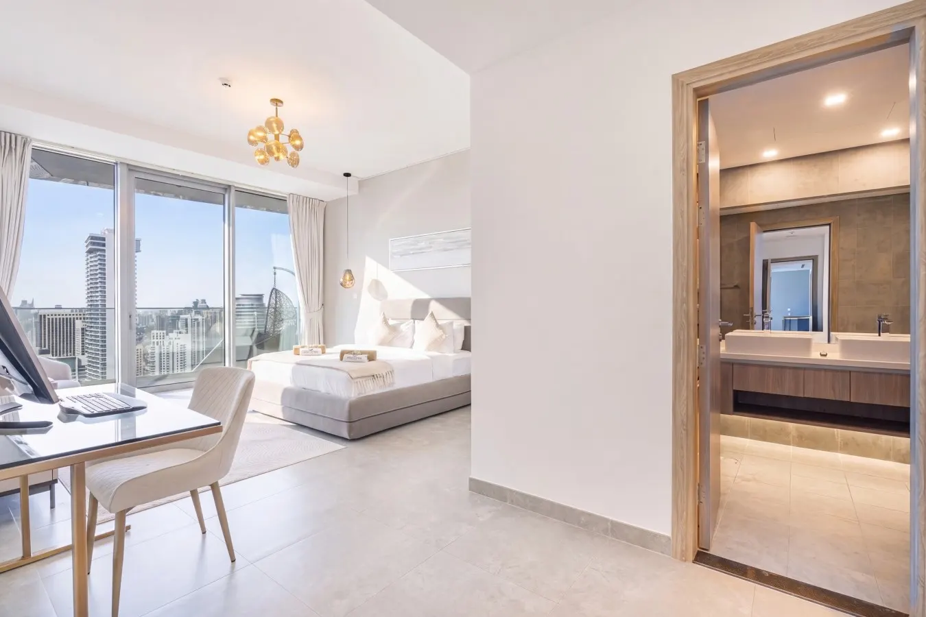Central Lux Home w/ Stunning Views on 42nd Floor 14