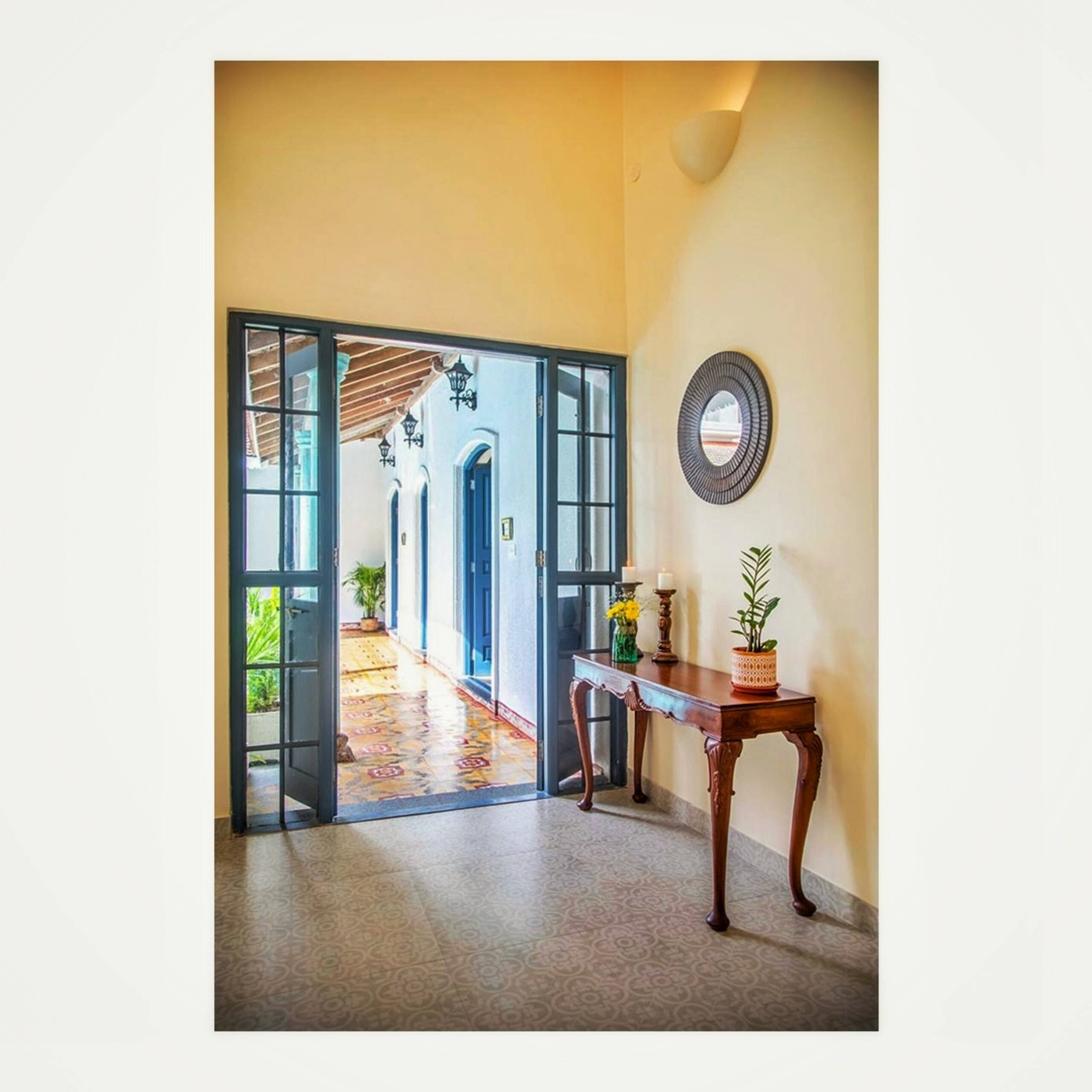Casa Mora Assagao-Breakfast/3BHK/8pax,Goa, w/pool 16