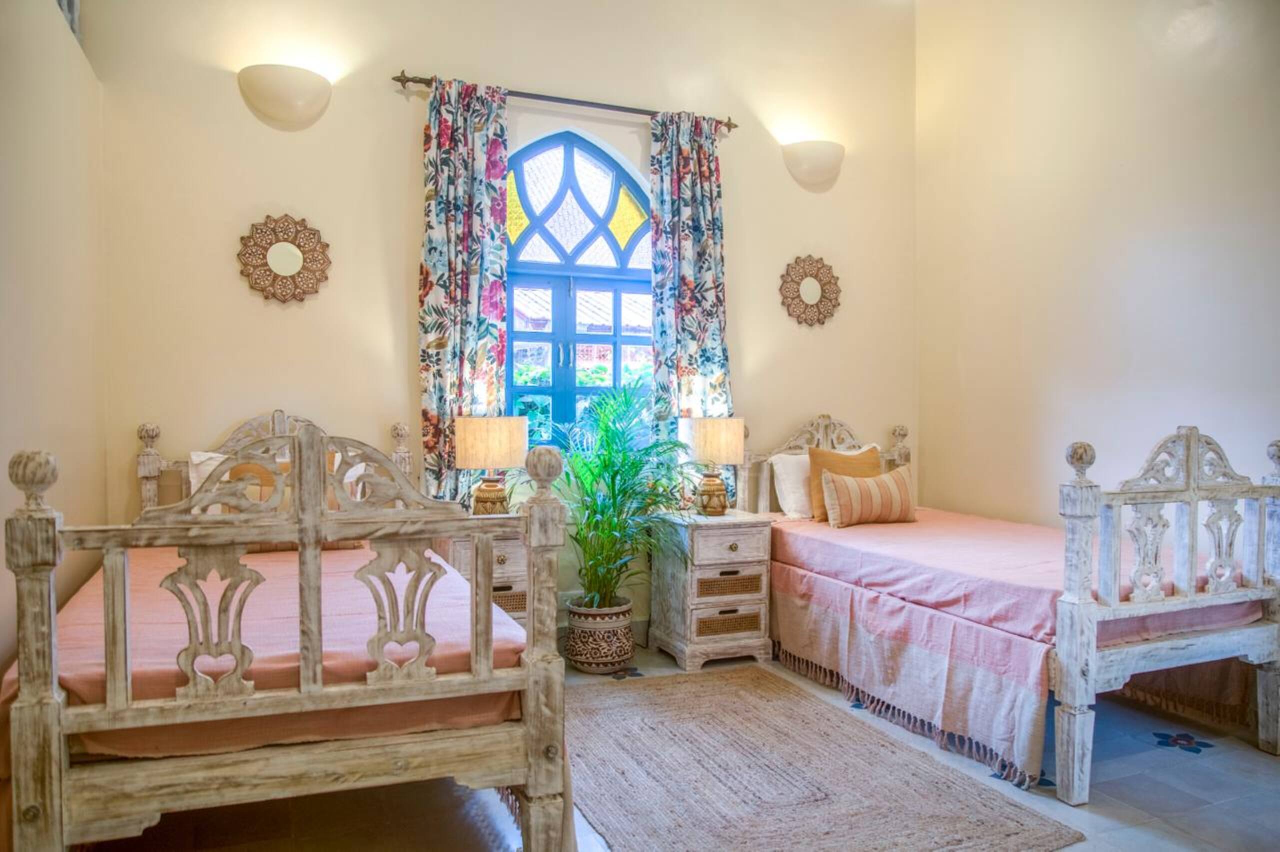 Casa Mora Assagao-Breakfast/3BHK/8pax,Goa, w/pool 22