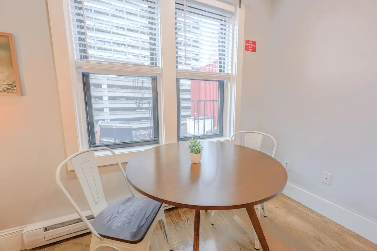 Chic 1 Bed Apartment! Steps from Boston Common! 6