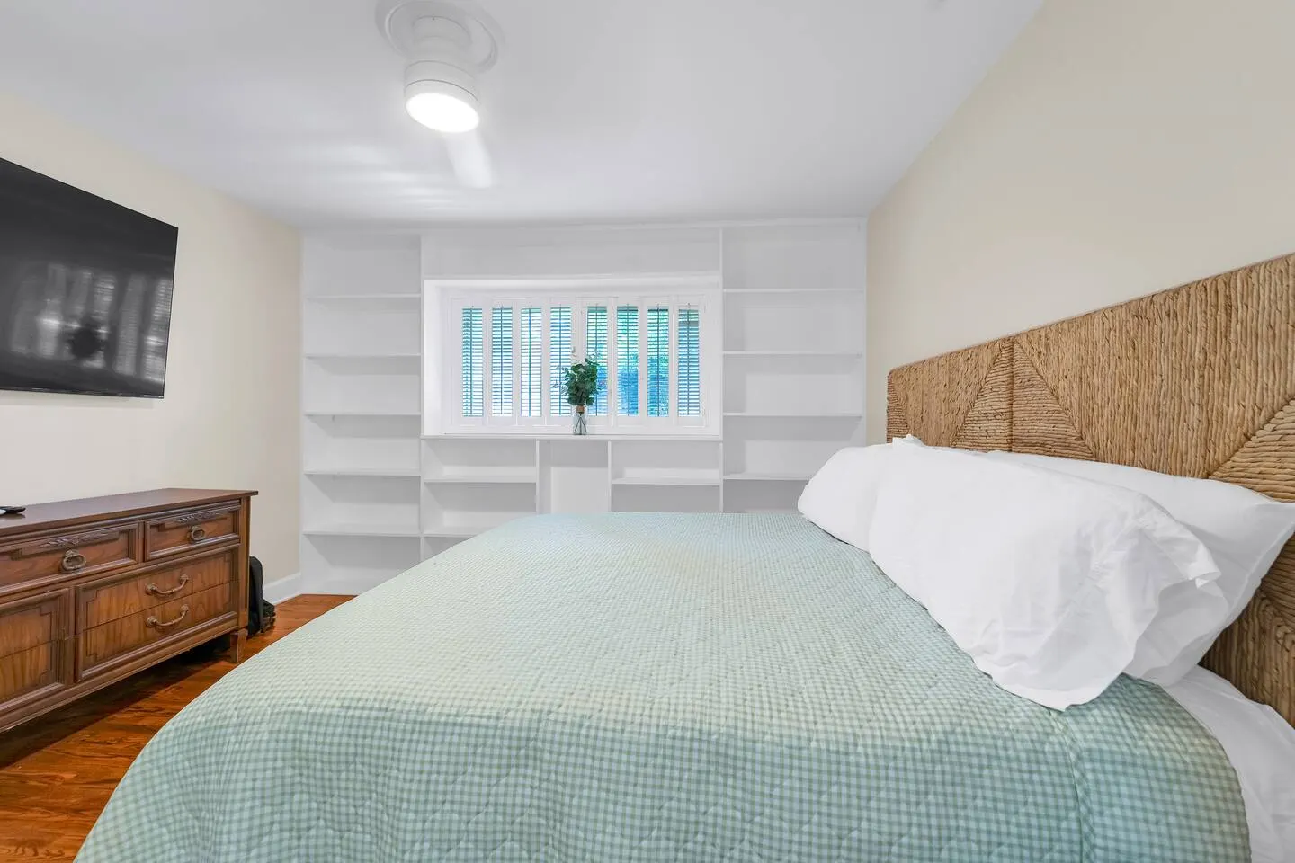 Waverly Home - 5 Bedrooms 4 Bathrooms 17