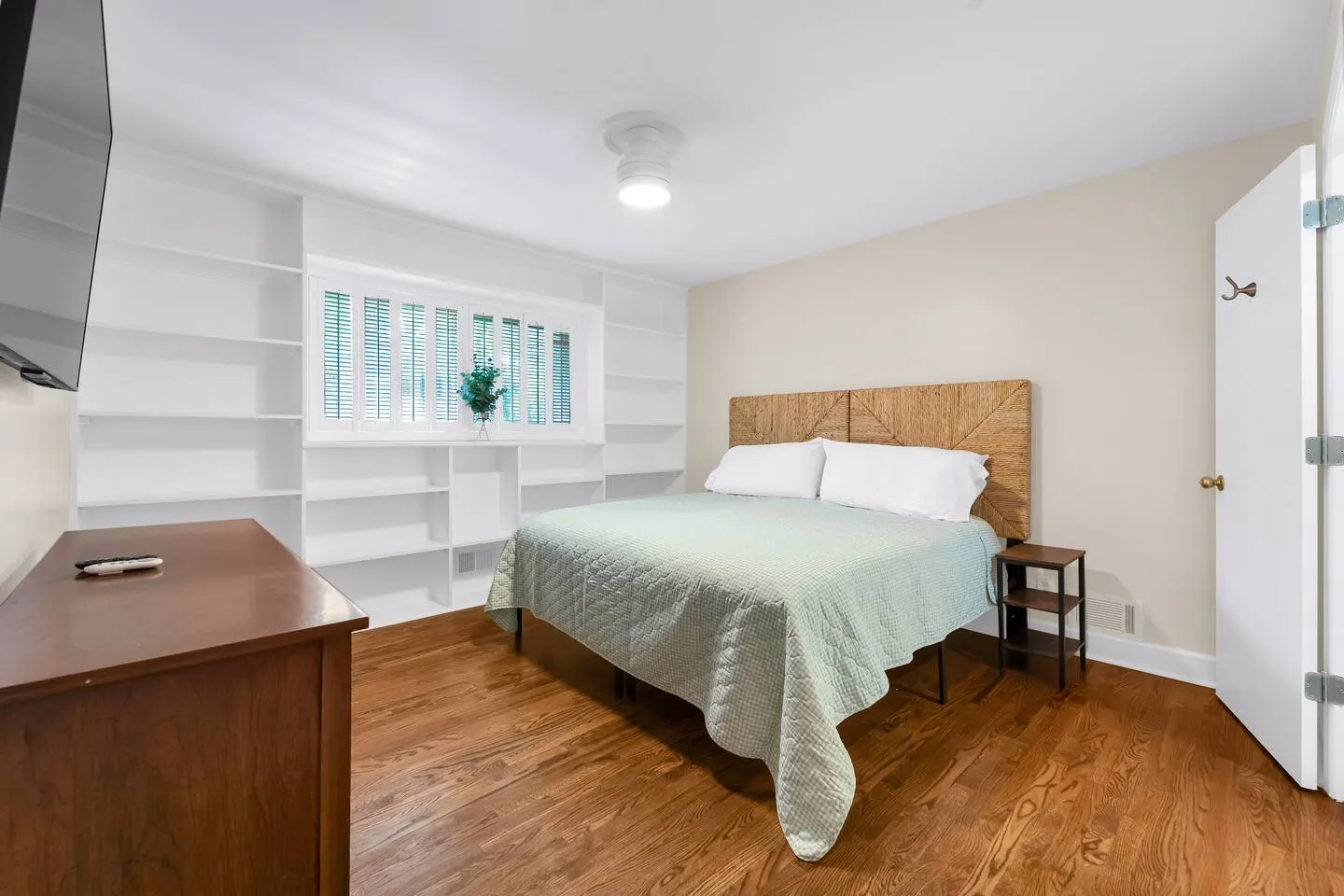 Waverly Home - 5 Bedrooms 4 Bathrooms 18