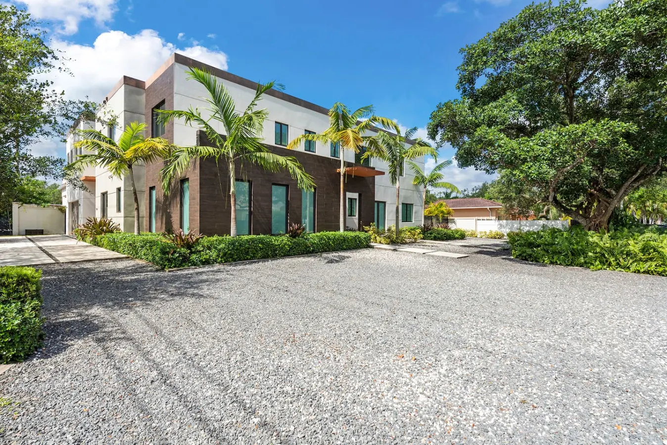 20% Off NEW 10BR Luxury villa w/Private Pool! 13