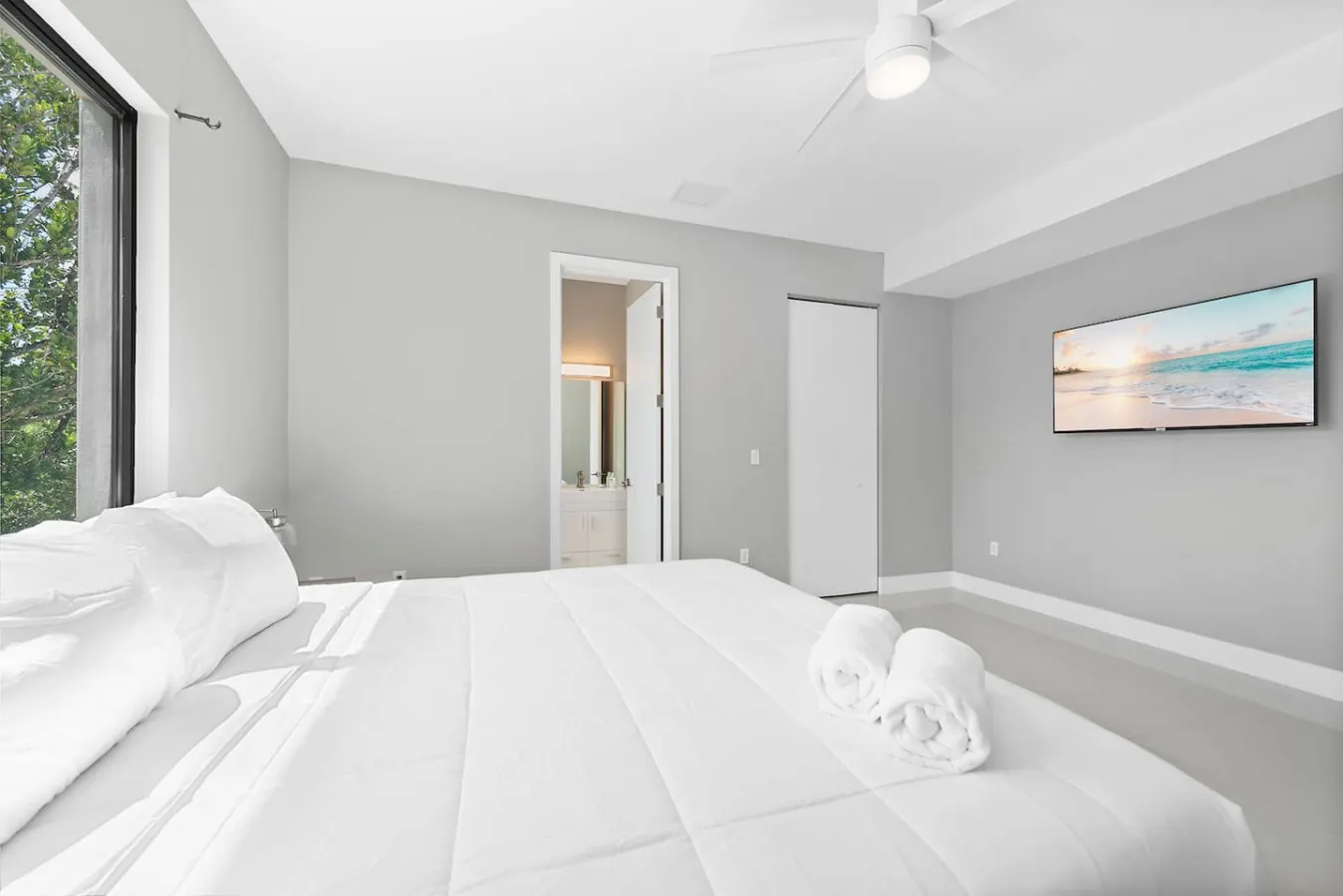 20% Off NEW 10BR Luxury villa w/Private Pool! 17