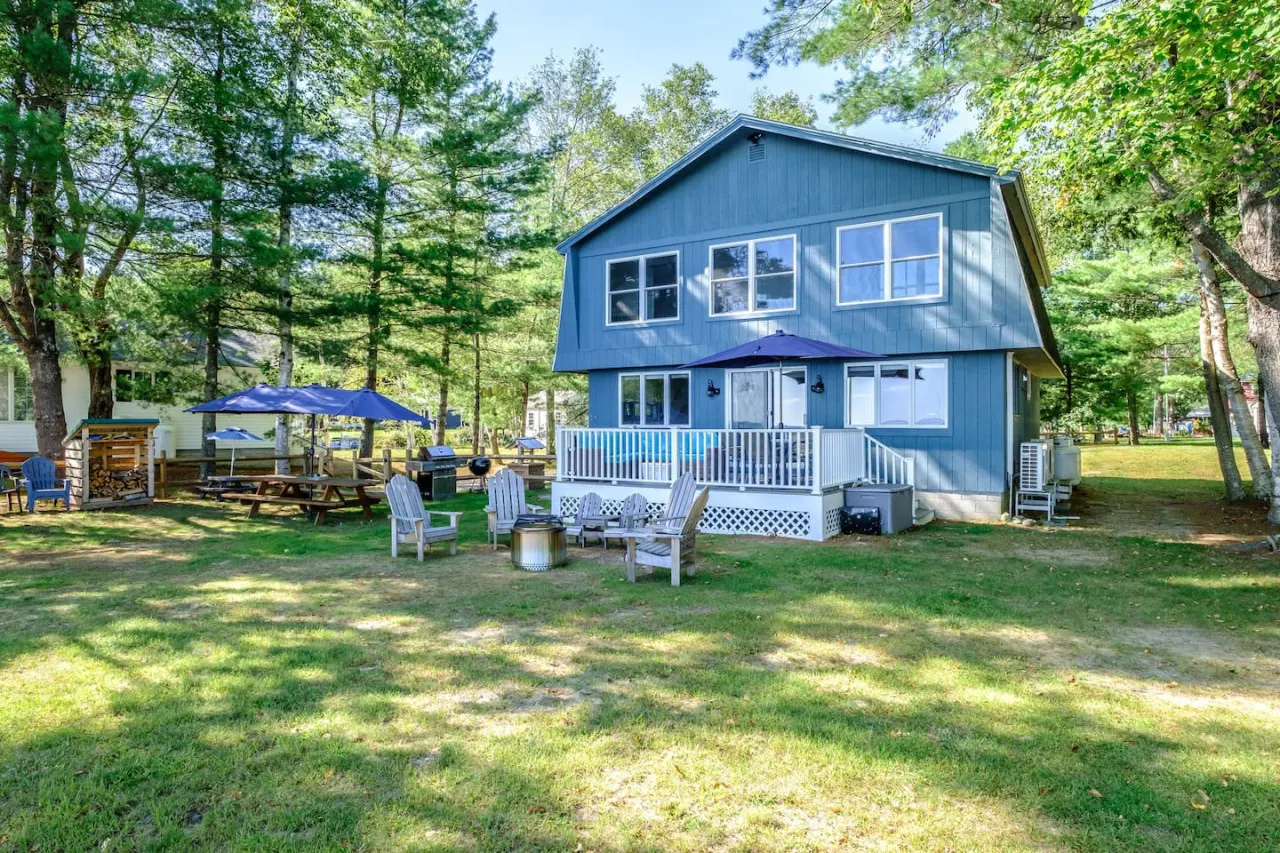 Blue House- Lakehouse on Sebago w. stunning Sunrises + Sunsets — photo 5