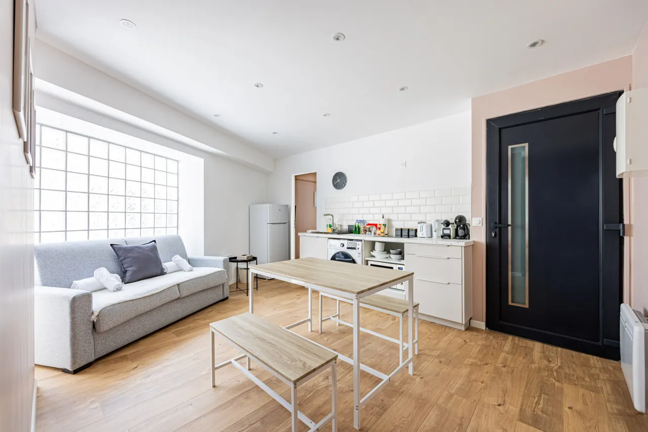 Charme Parisien 6 Personnes, 2 chambres, 19ème 12