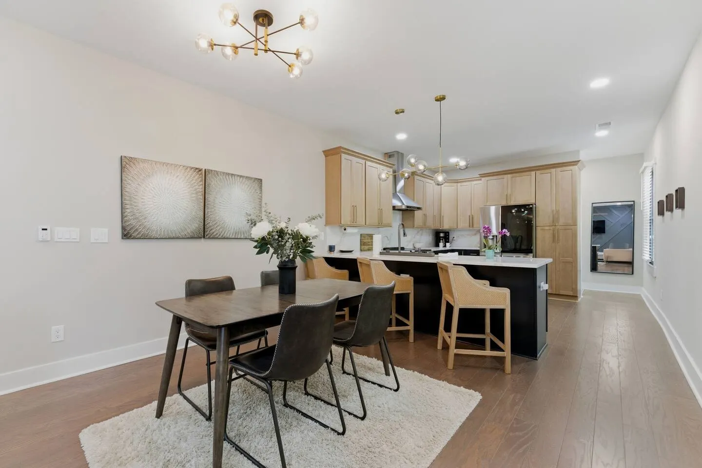 Spacious 4BR Home Near BeltLine — photo 2