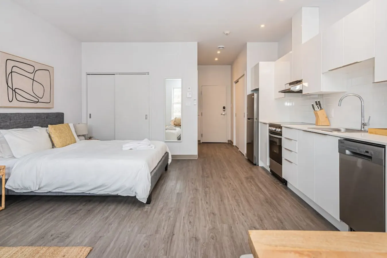 Plateau - Brand New and Perfectly Located Flat in Le Plateau - Unit 6 6