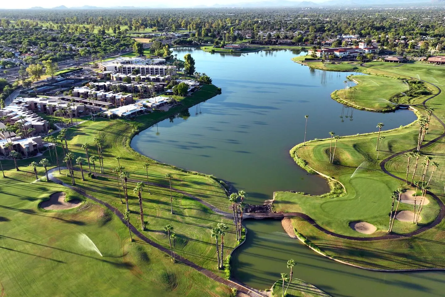 7 BR Golf Tennis SPA Lake Resort Villa