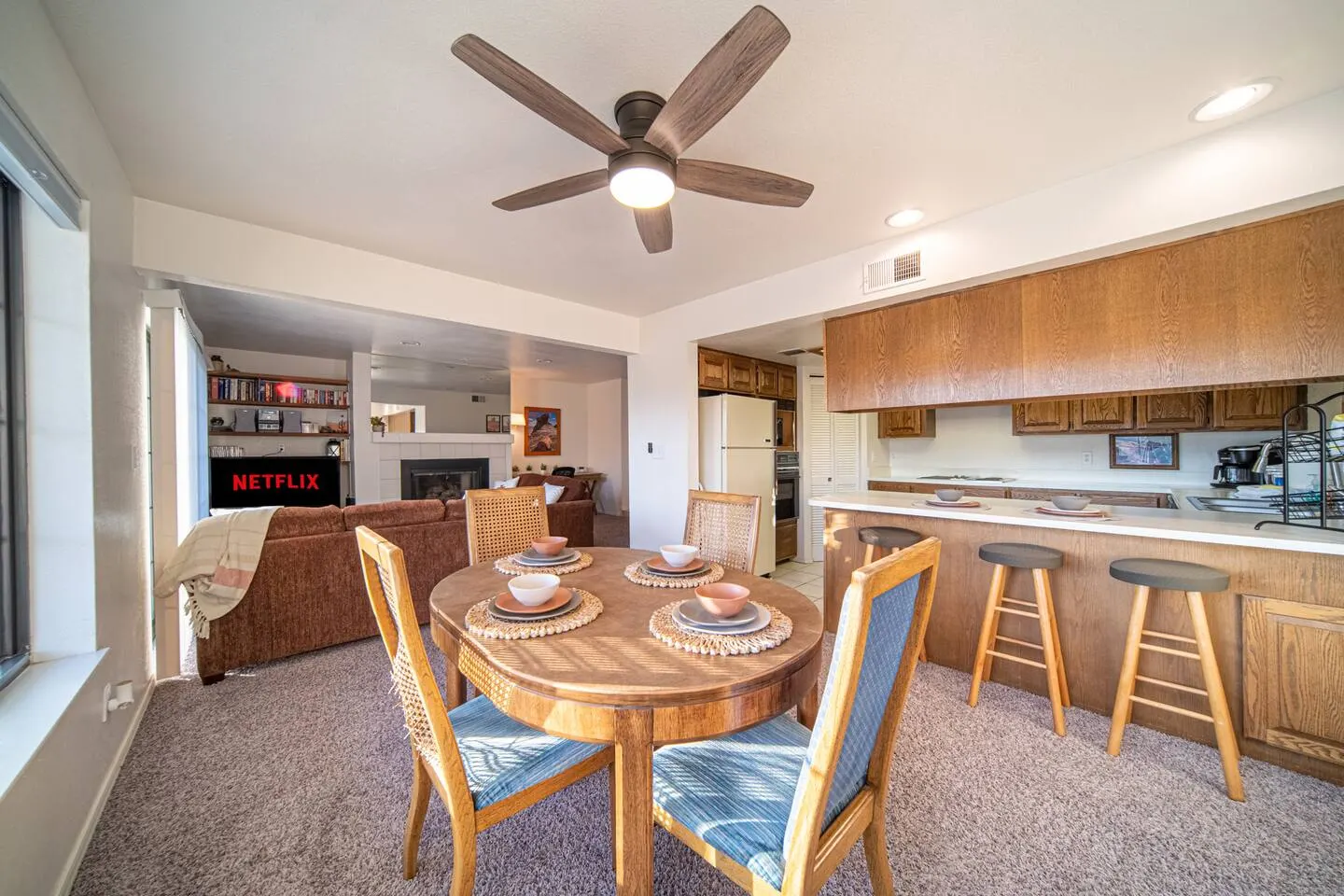 Riverfront Views Sleeps 8 9