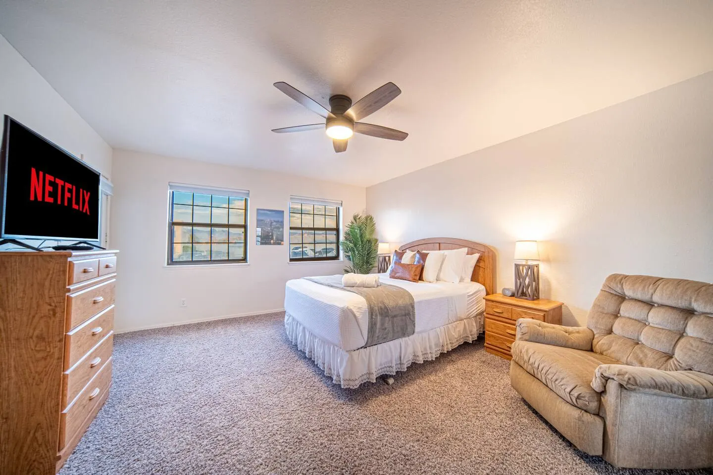Riverfront Views Sleeps 8 18