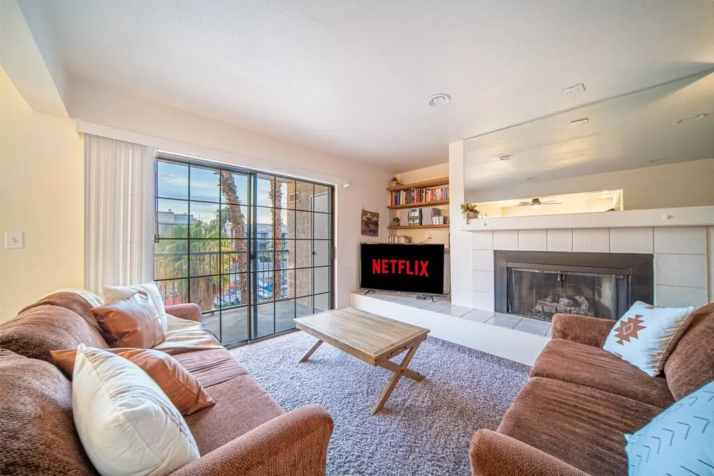 Riverfront | Views | Sleeps 8 — foto 3