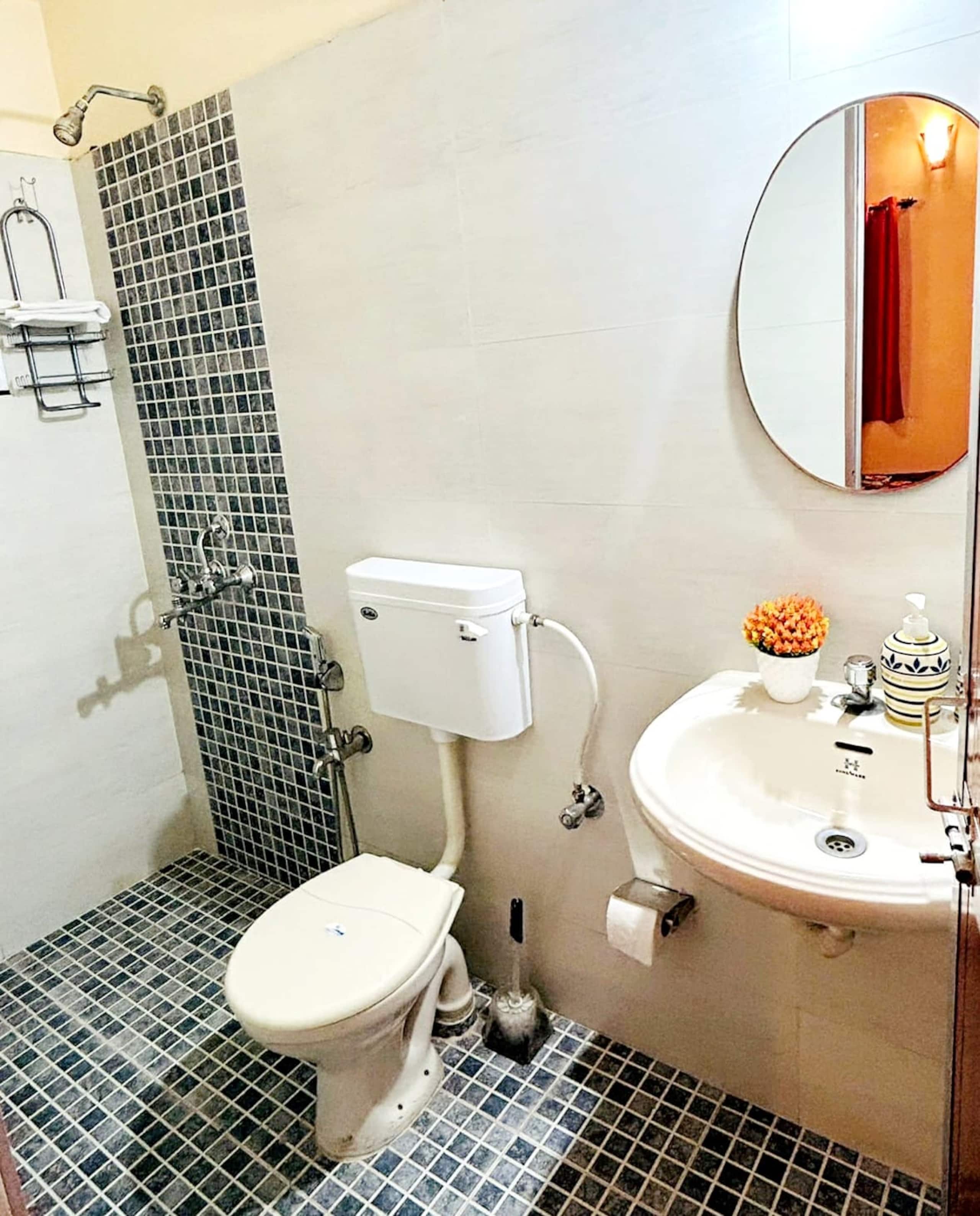 Reev's Homestay: Luxury 2 Bedroom apartment 18