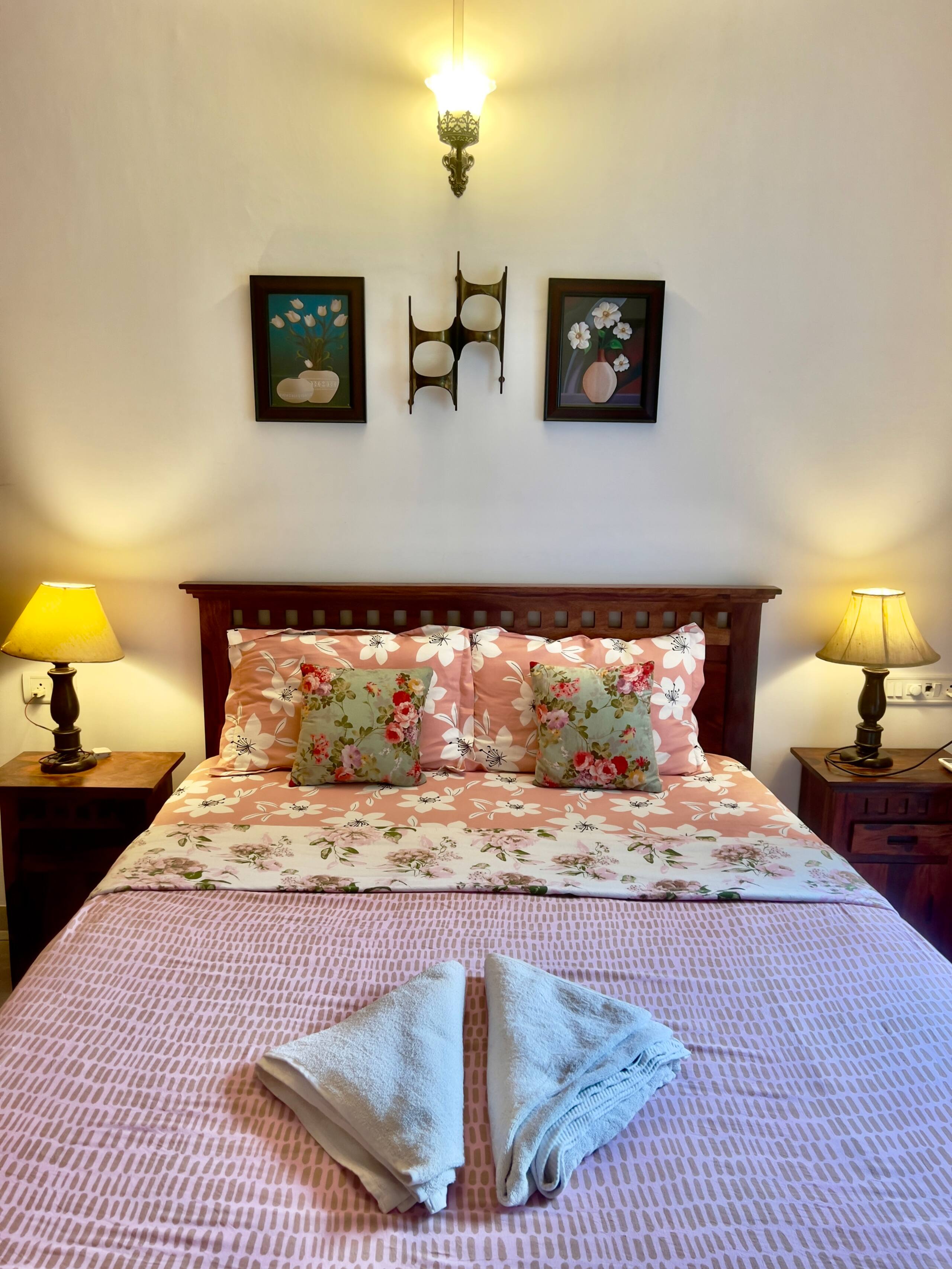 The Cider Goa B |1BHK FullyAC Sleeps 4| Beach3min 6