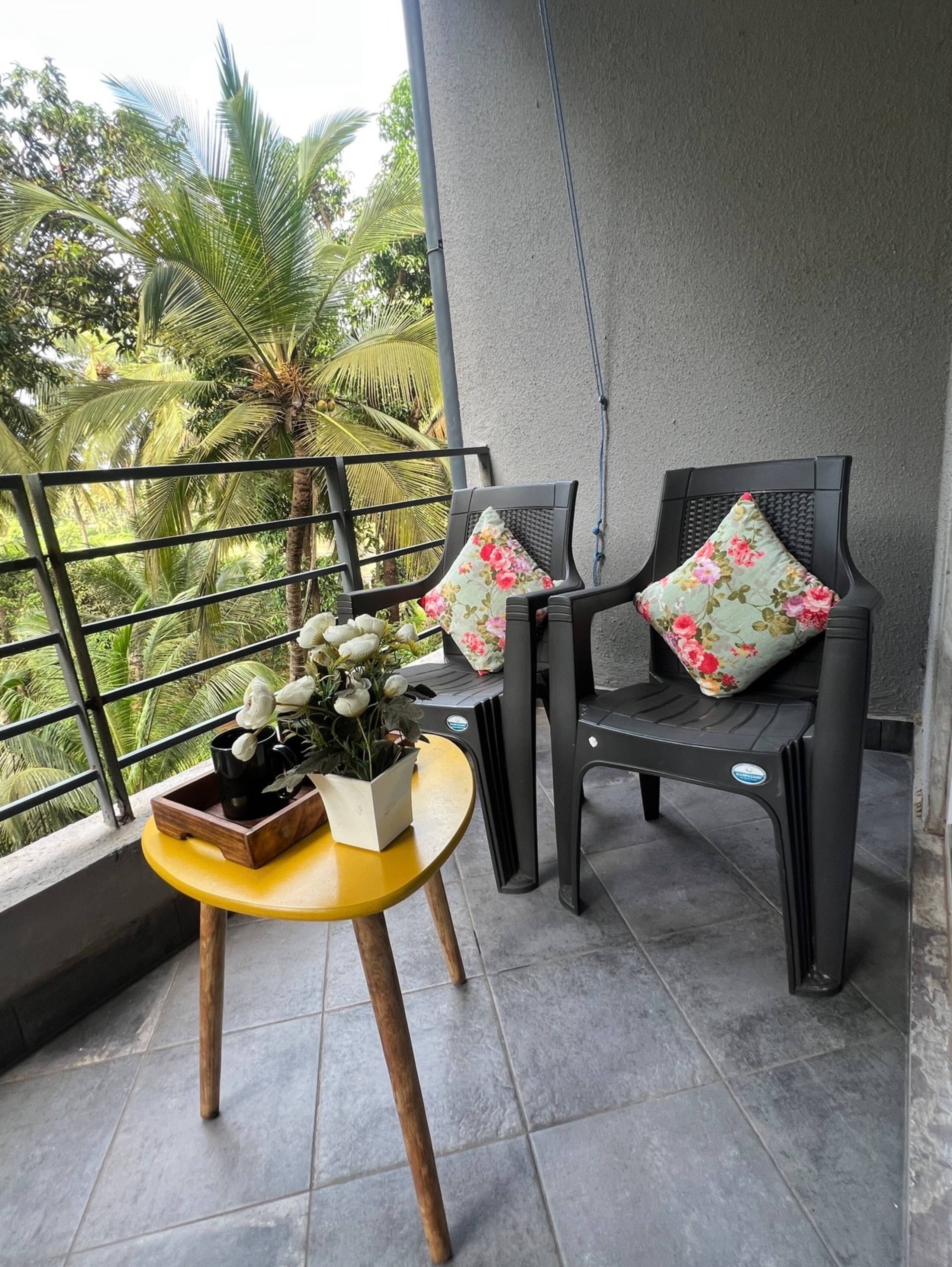 The Cider Goa B |1BHK FullyAC Sleeps 4| Beach3min 31