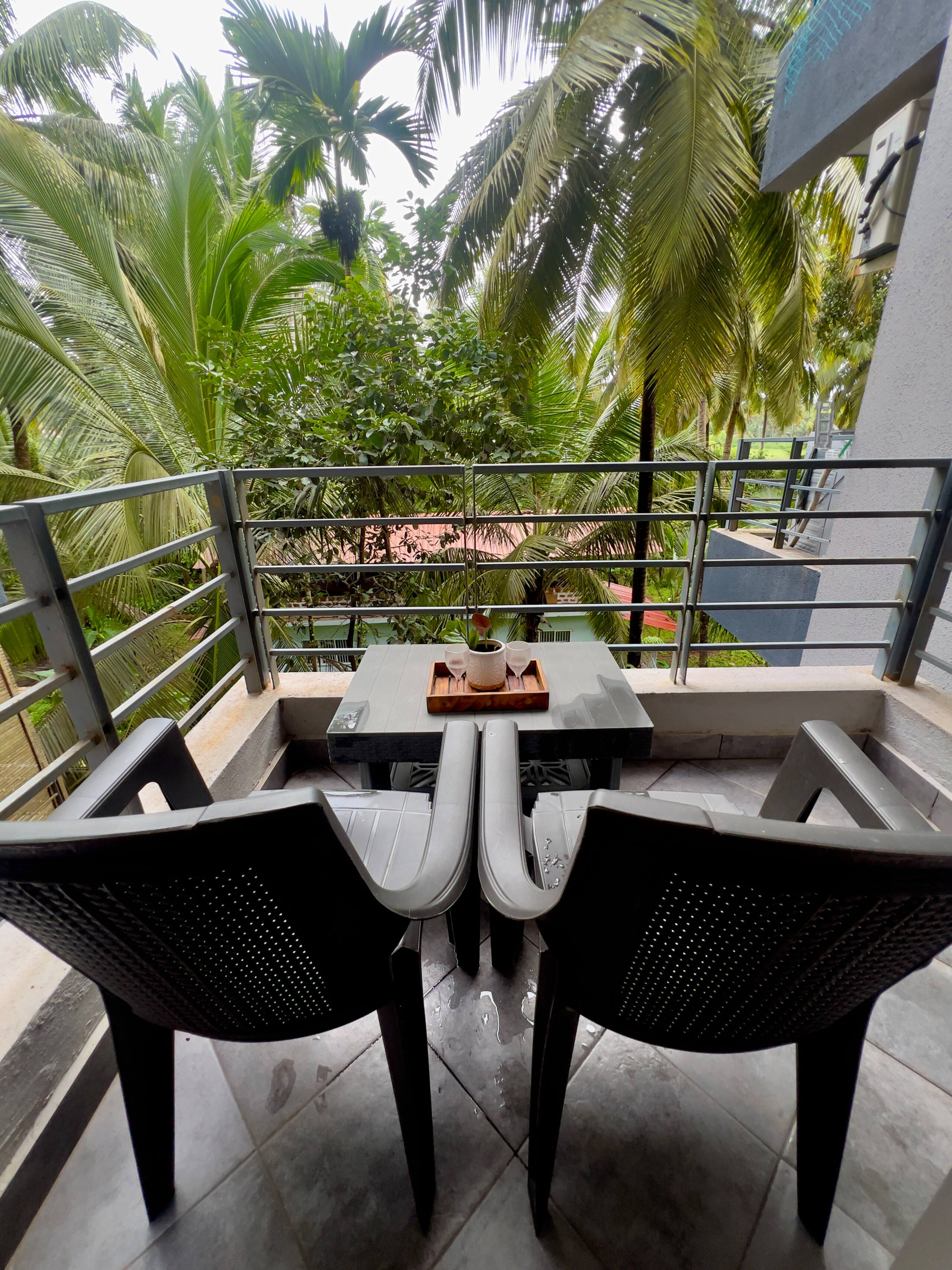 The Cider Goa B |1BHK FullyAC Sleeps 4| Beach3min 33