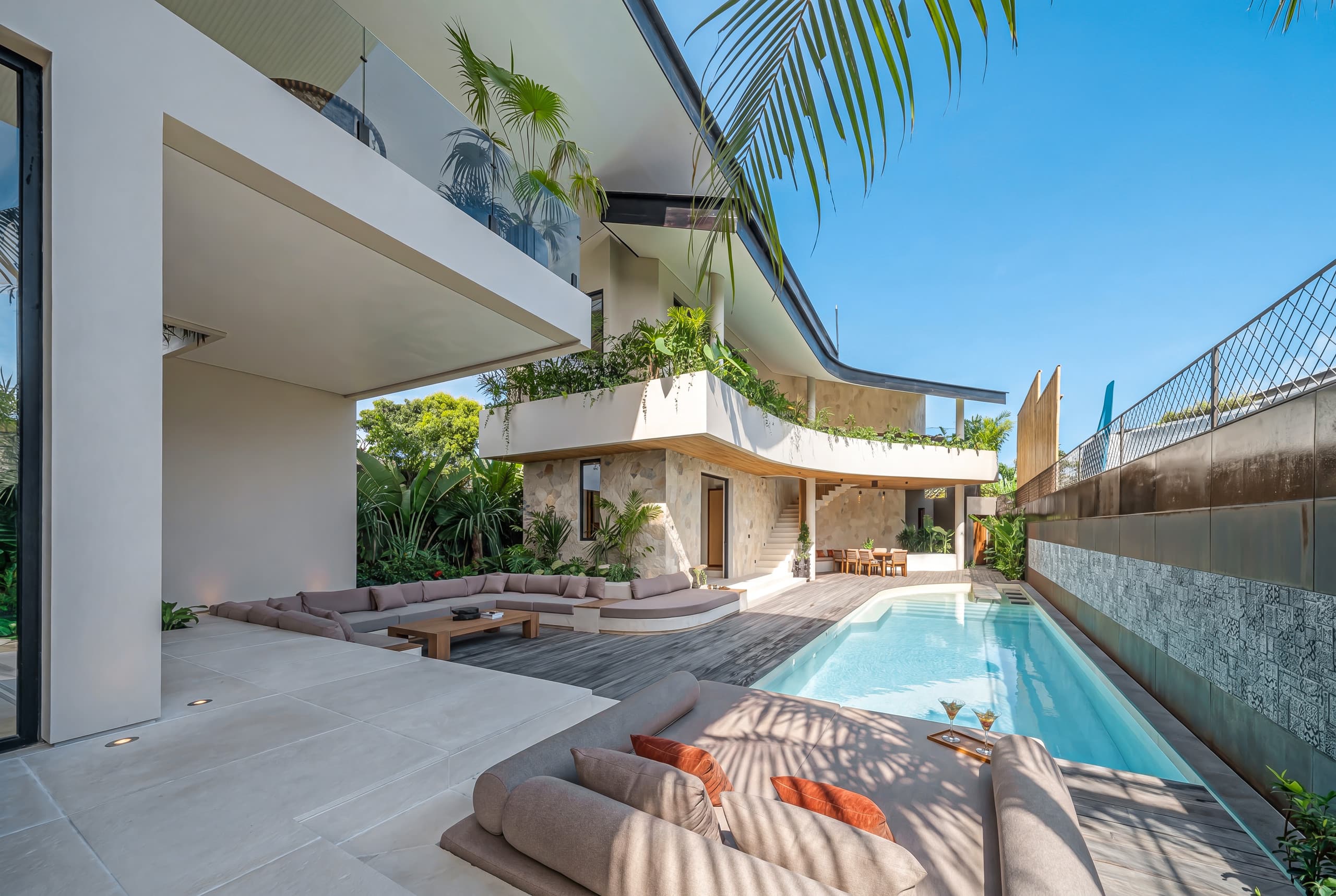 The Line | 5BR Luxury Villa w/ Cinema & Hot Tub — photo 3