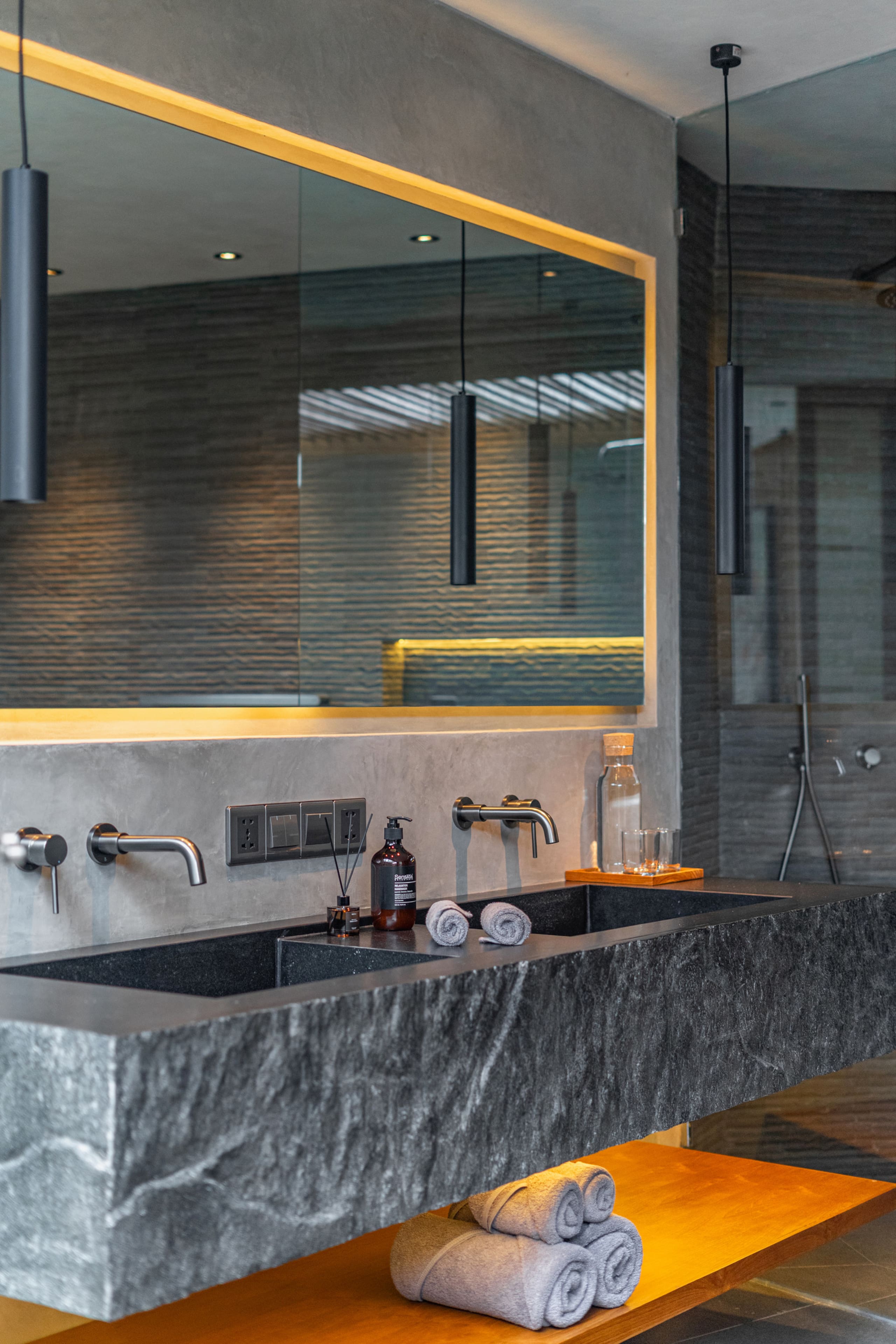 The Line | 5BR Luxury Villa w/ Cinema & Hot Tub 39