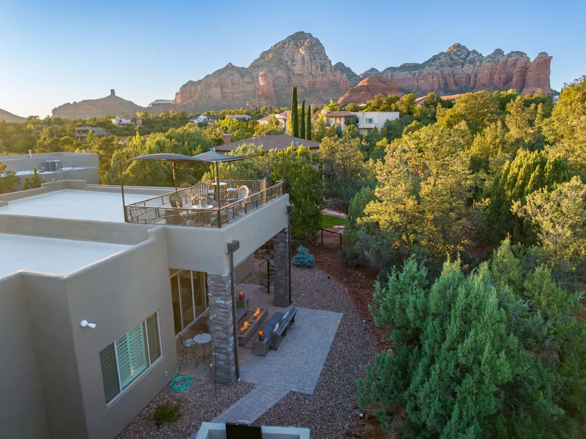 Red Rock Leisure 360° Views, Hot Tub & Rooftop 3