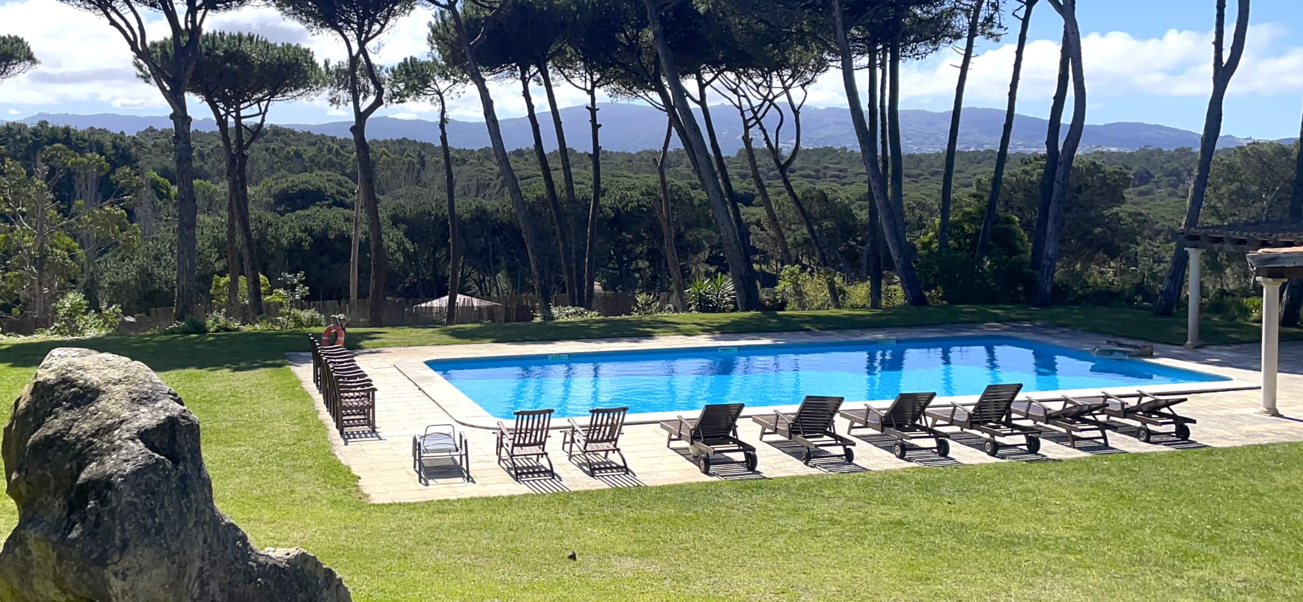 Villa with Luxury Garden in Sintra 5