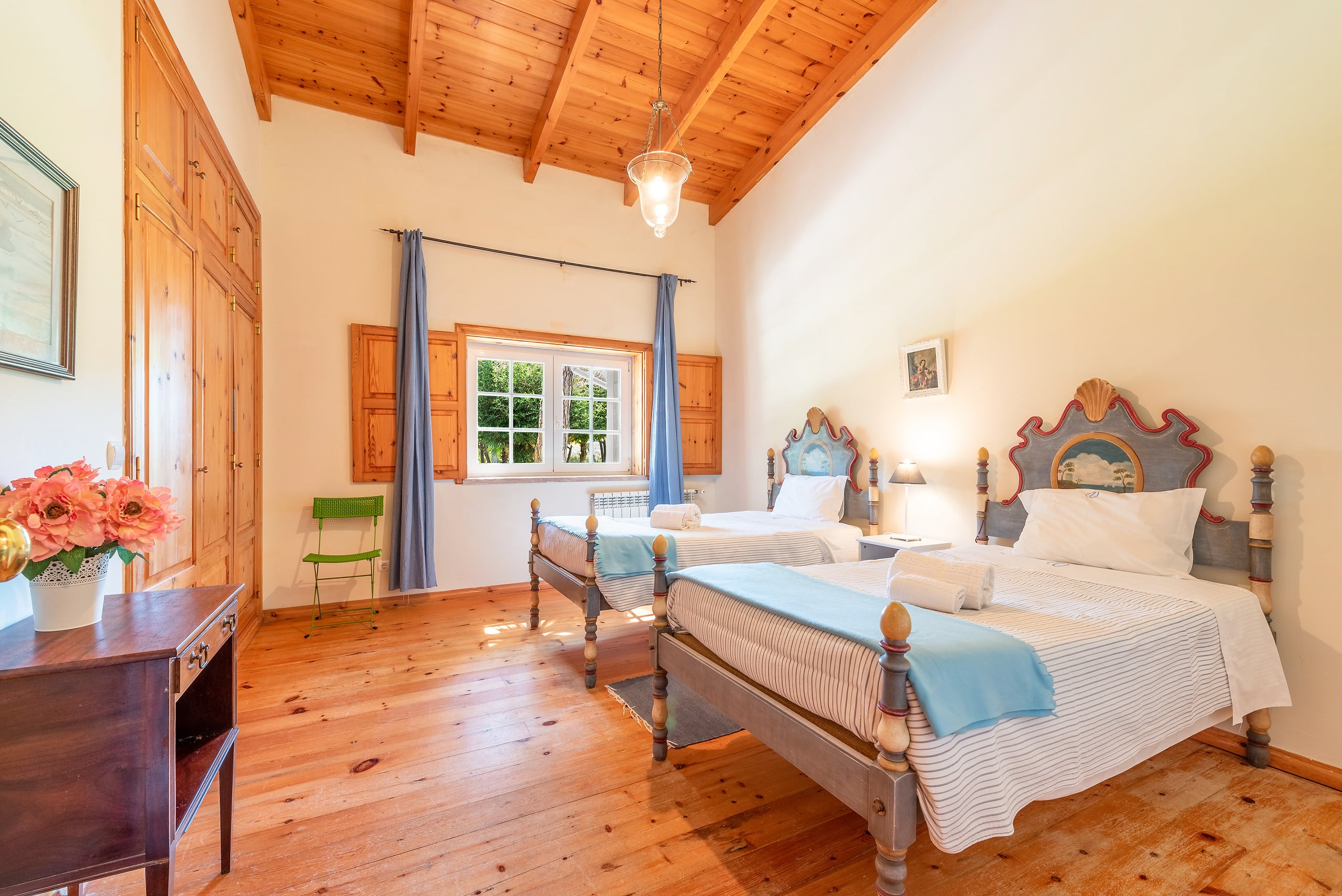 Villa with Luxury Garden in Sintra 17