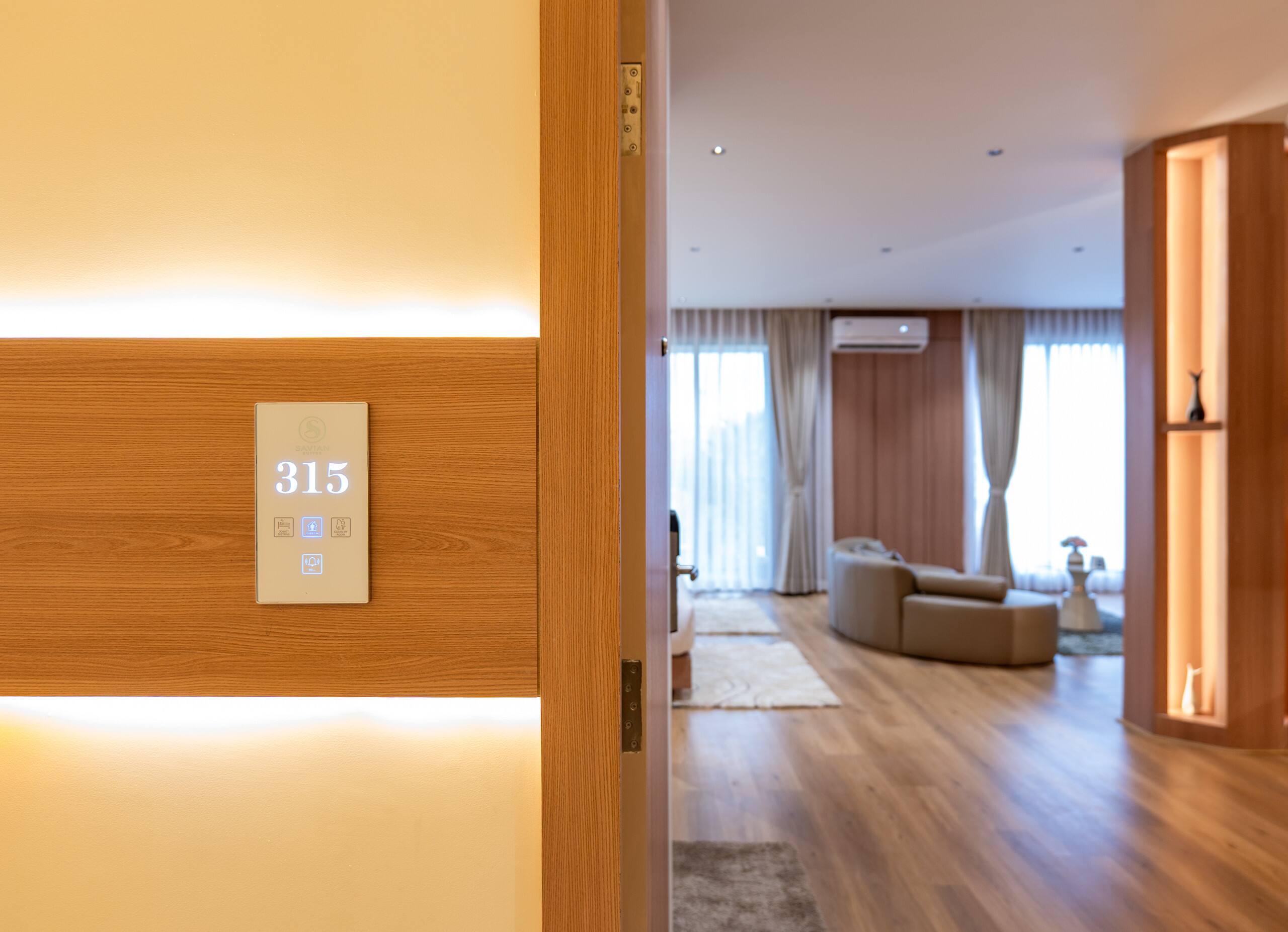 Room Suite W/ 2 Double Beds in a Business Hotel