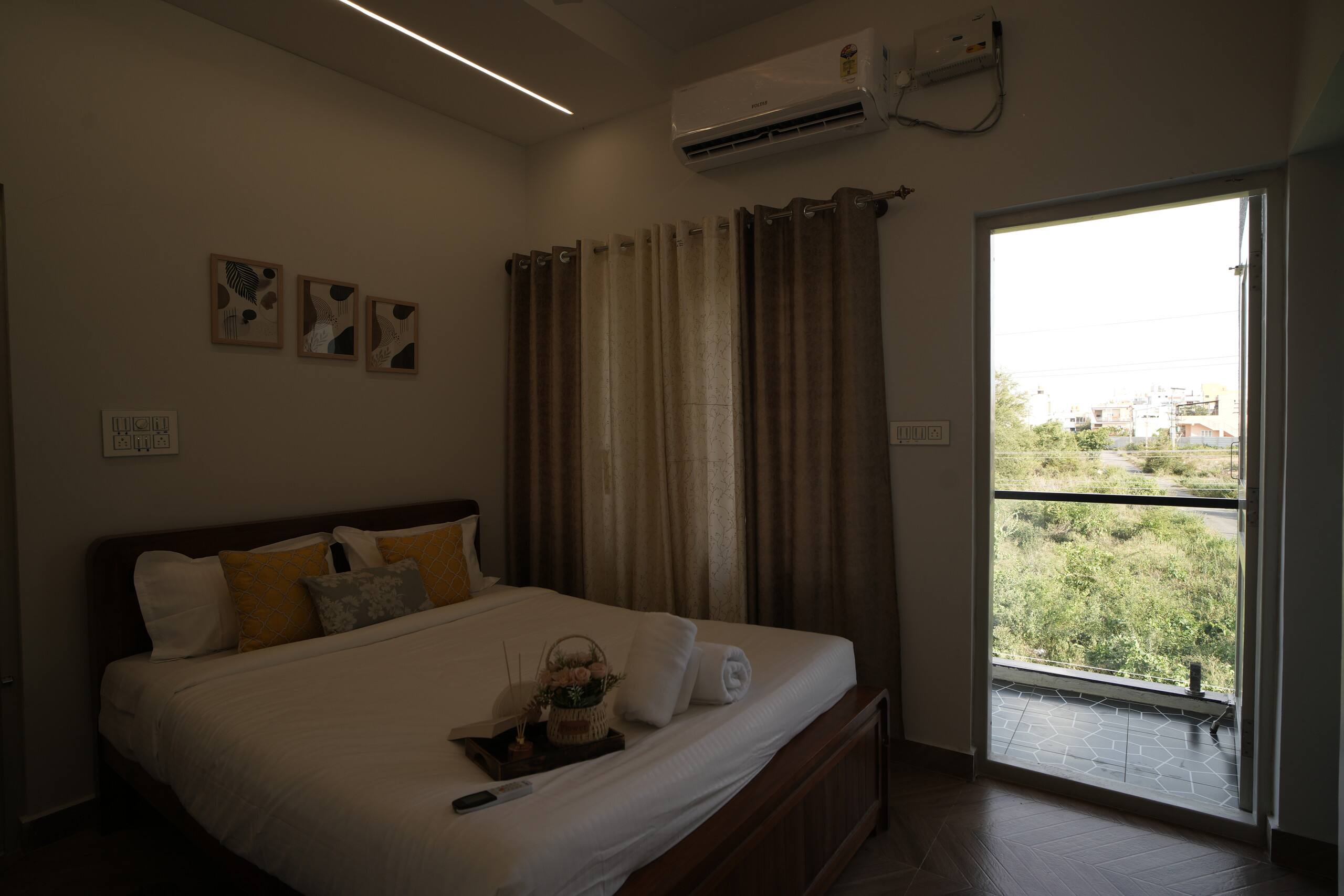 Aura - 3 BHK Luxury Modern Home 30