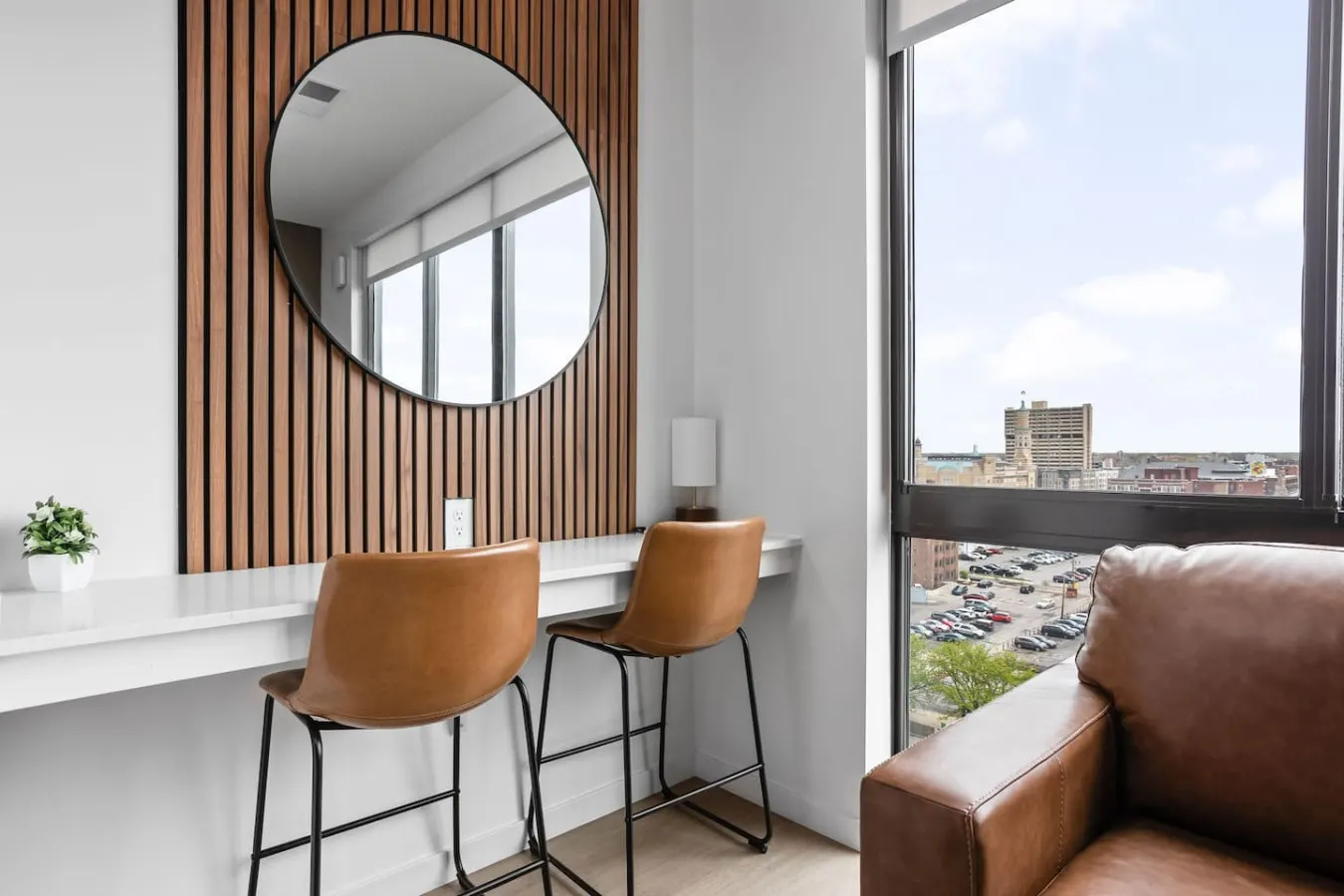 Super Luxury Mass Ave Condo Pool+Lounge+Gym+More 6