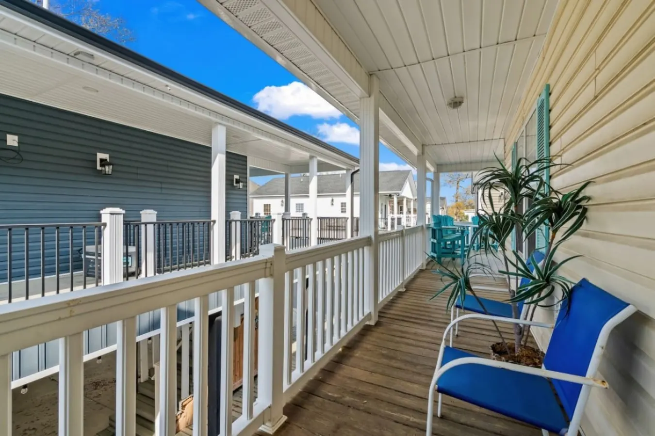 Seas The Day Waterpark, Close to Beach & Porch 12