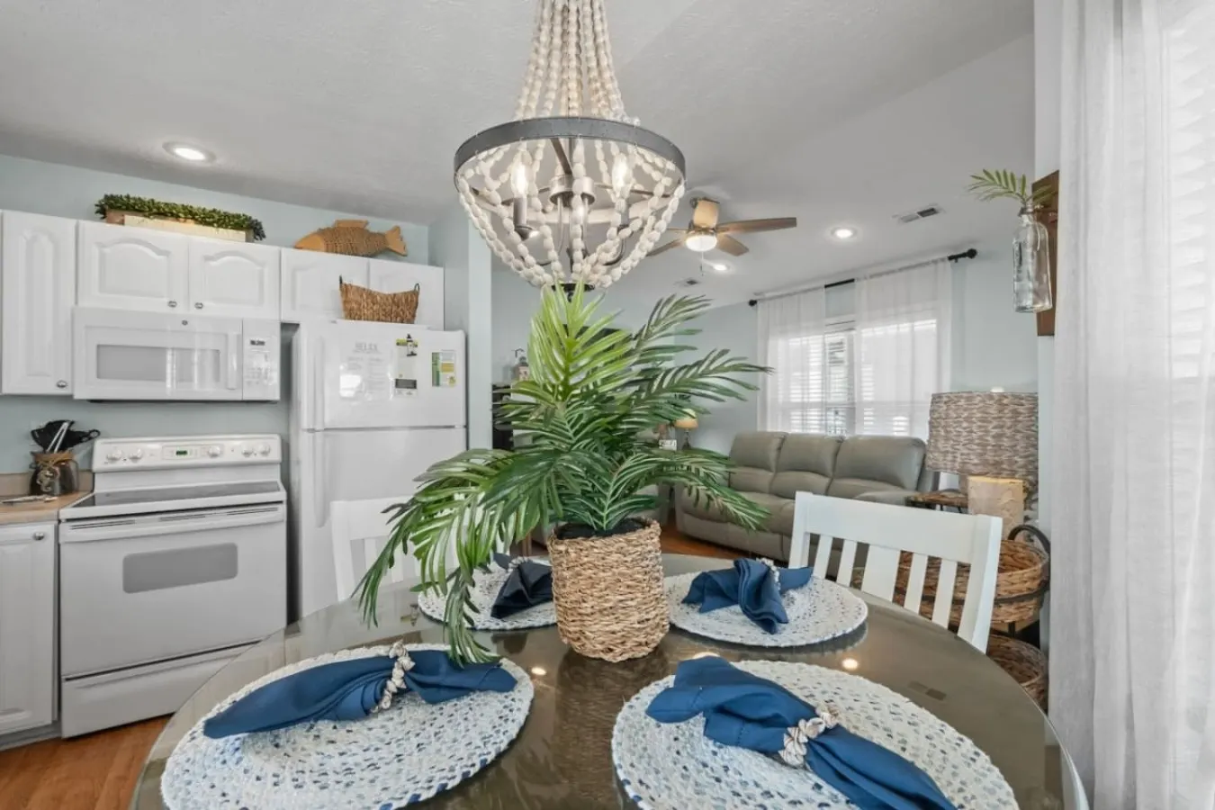 Seas The Day Waterpark, Close to Beach & Porch 17