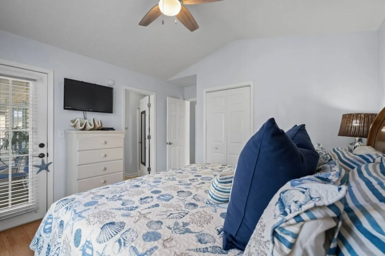 Seas The Day Waterpark, Close to Beach & Porch 20