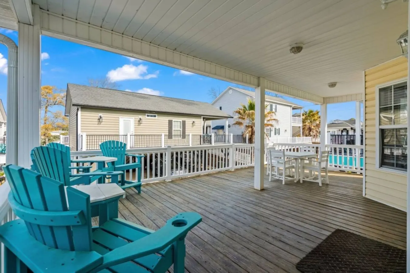 Seas The Day Waterpark, Close to Beach & Porch 3