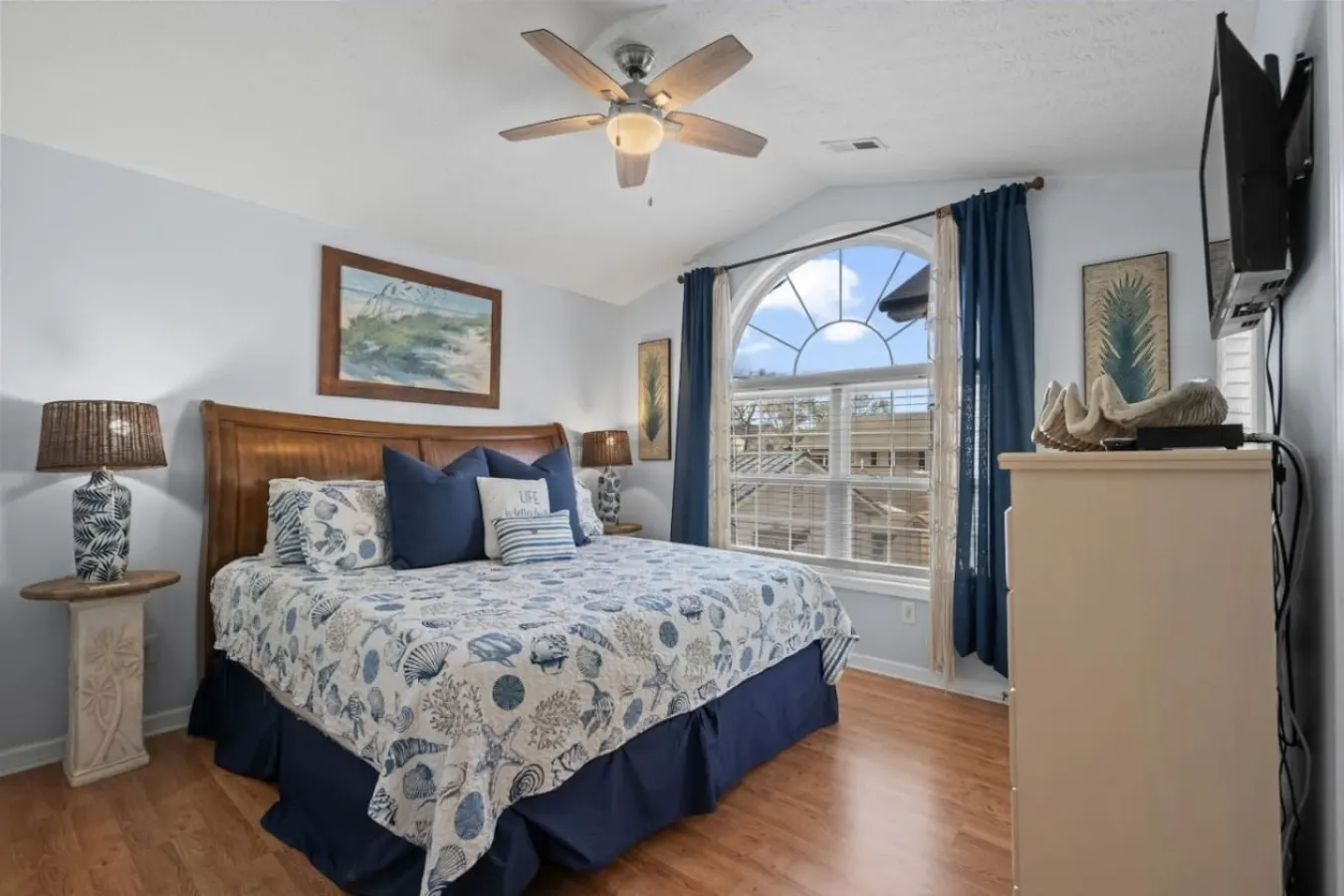 Seas The Day Waterpark, Close to Beach & Porch 4