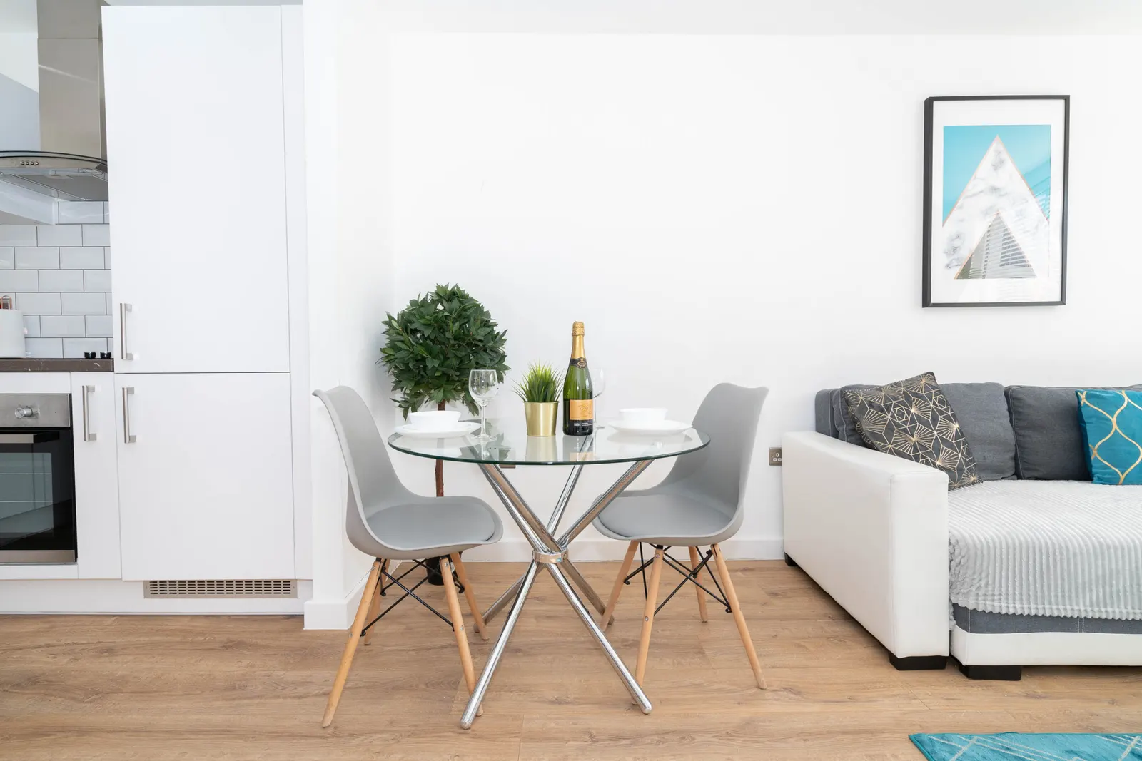 Modern City Centre Apartment - JQ - Fast WiFi 15