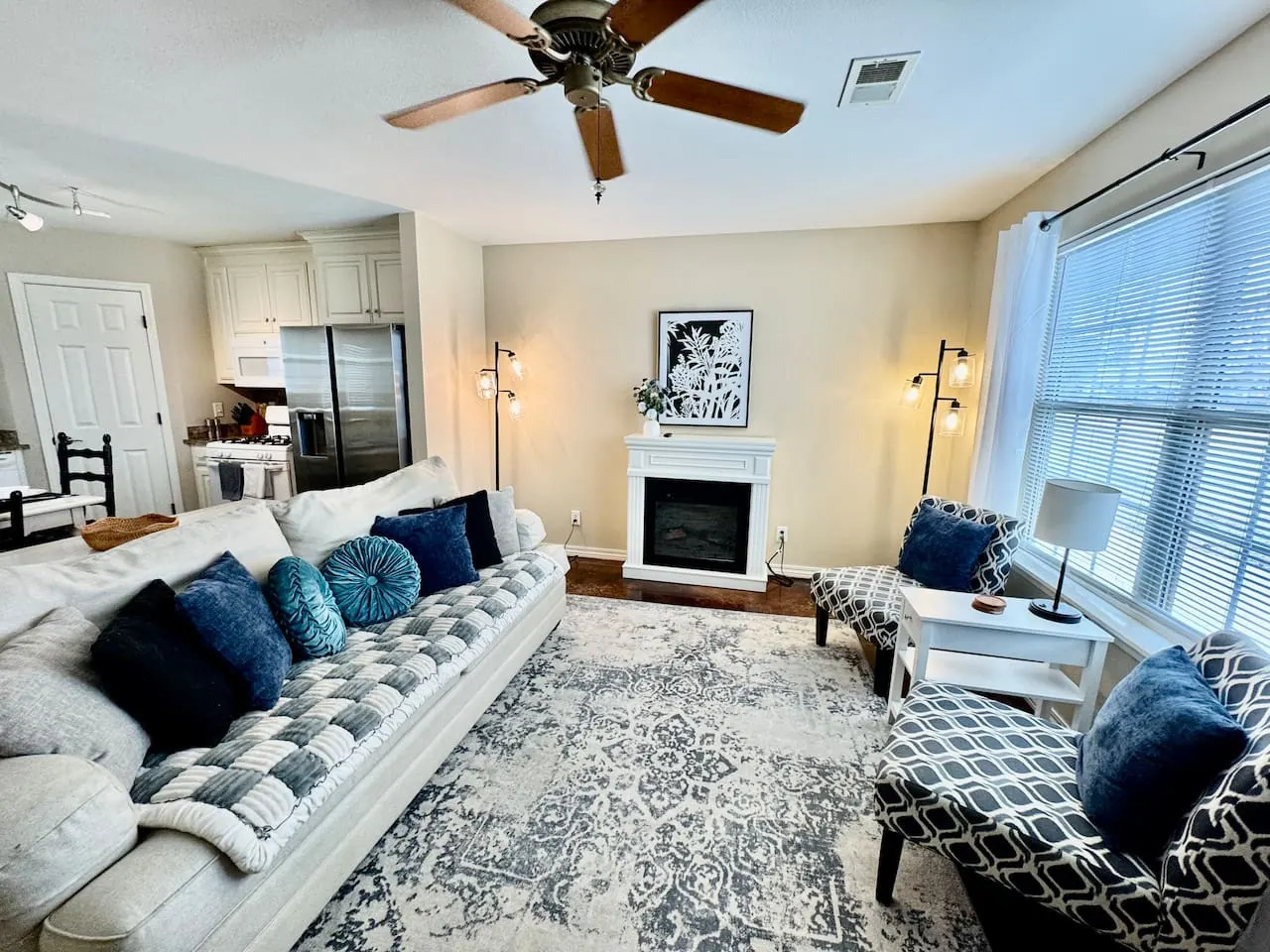 Cozy Corner Cottage 8
