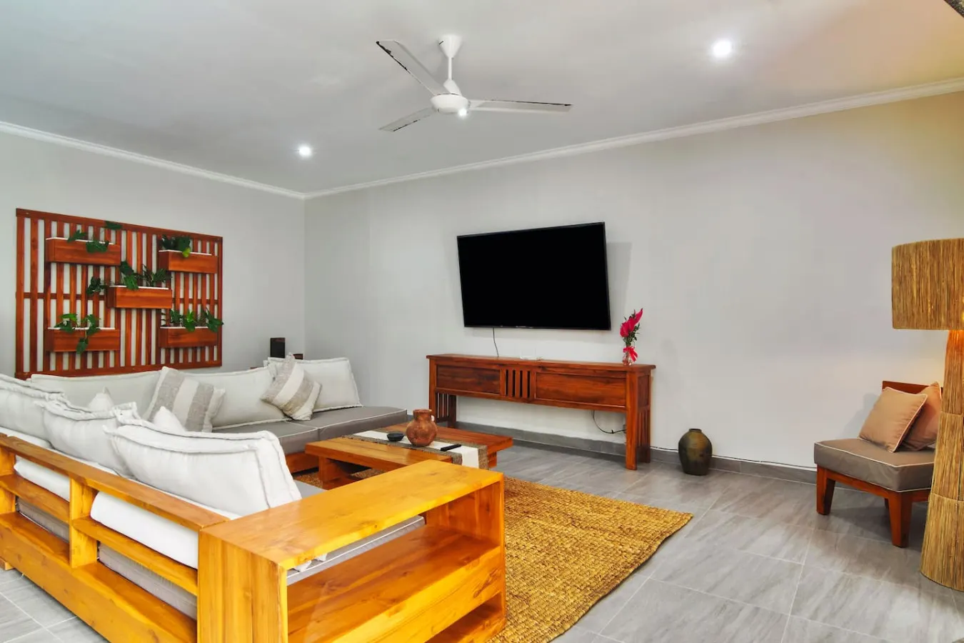 Villa Maleena, superb location is Seminyak 14