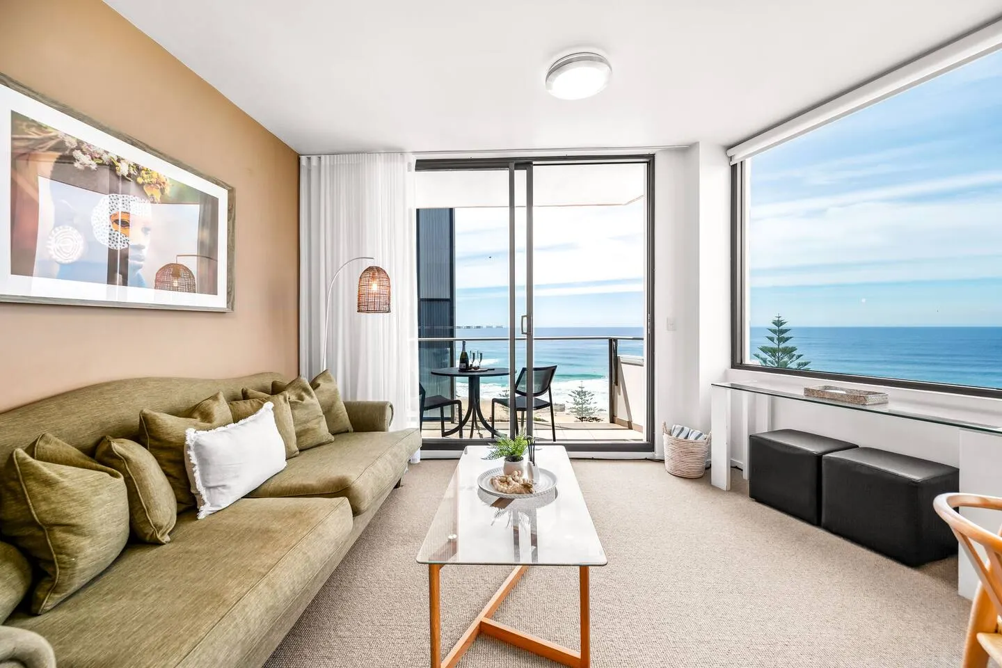 Panorama on Newcastle Beach - Free Parking - Views 12