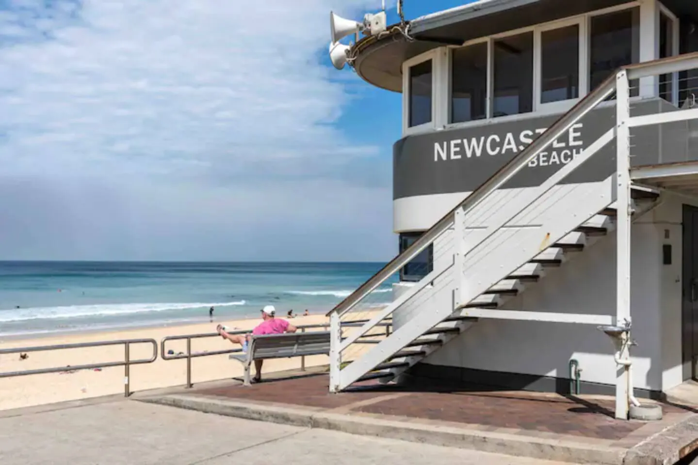 Panorama on Newcastle Beach - Free Parking - Views 16