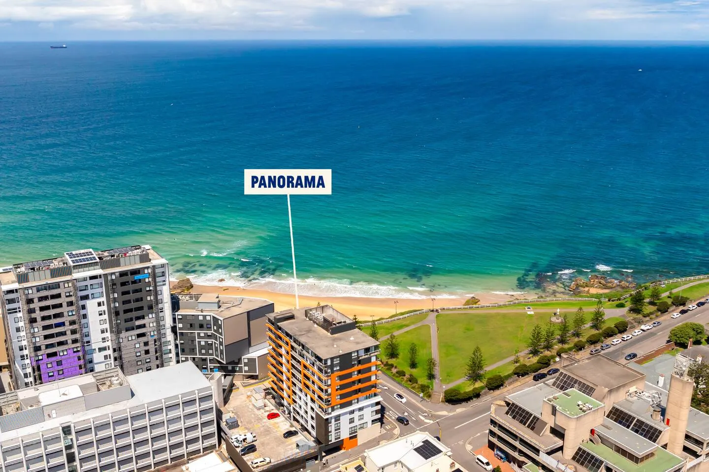 Panorama on Newcastle Beach - Free Parking - Views 18