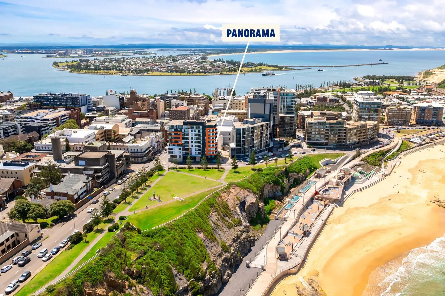Panorama on Newcastle Beach - Free Parking - Views 19