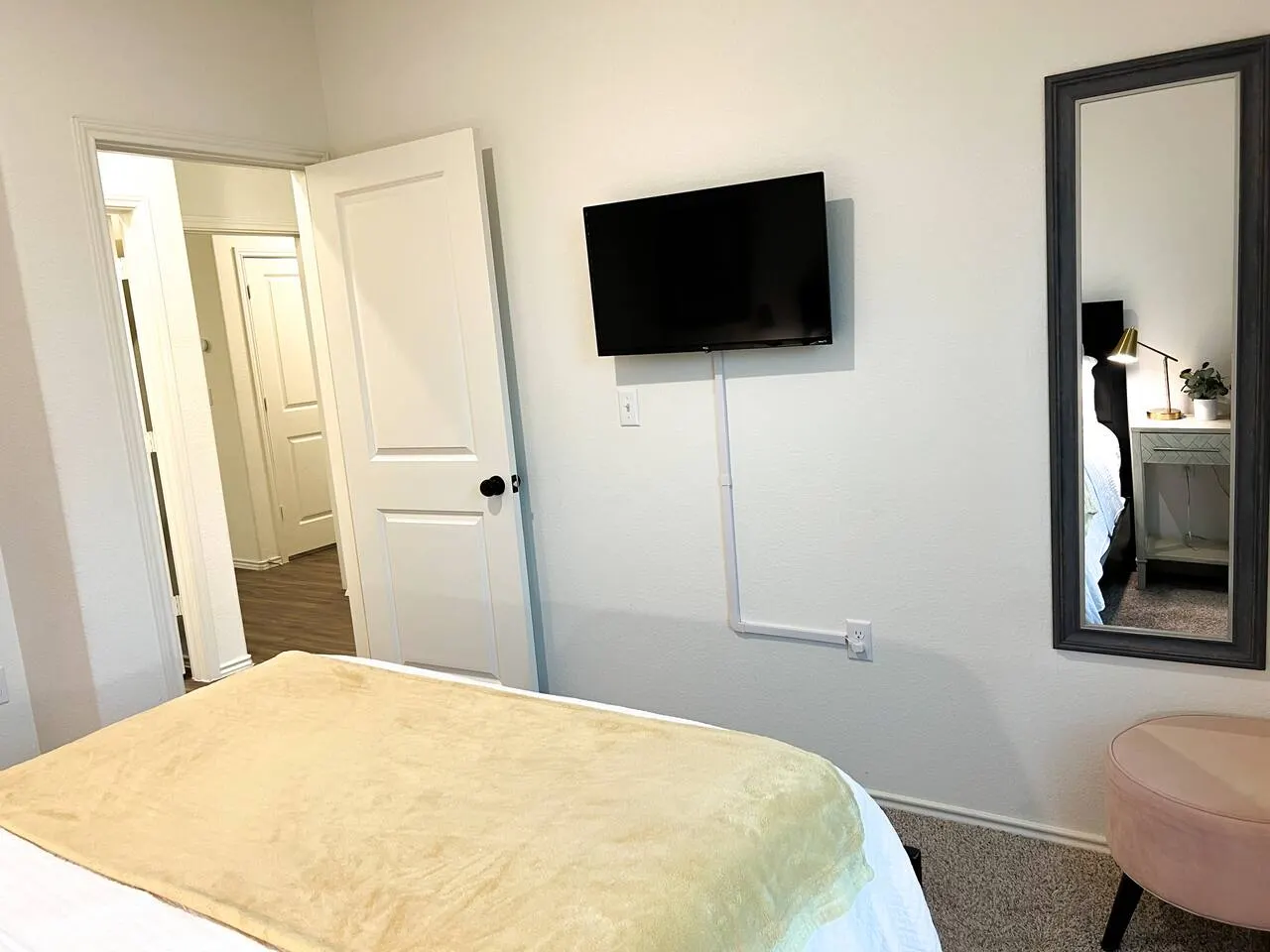 Amazing Gem in North Austin - 10PPL, Fully Stocked 5