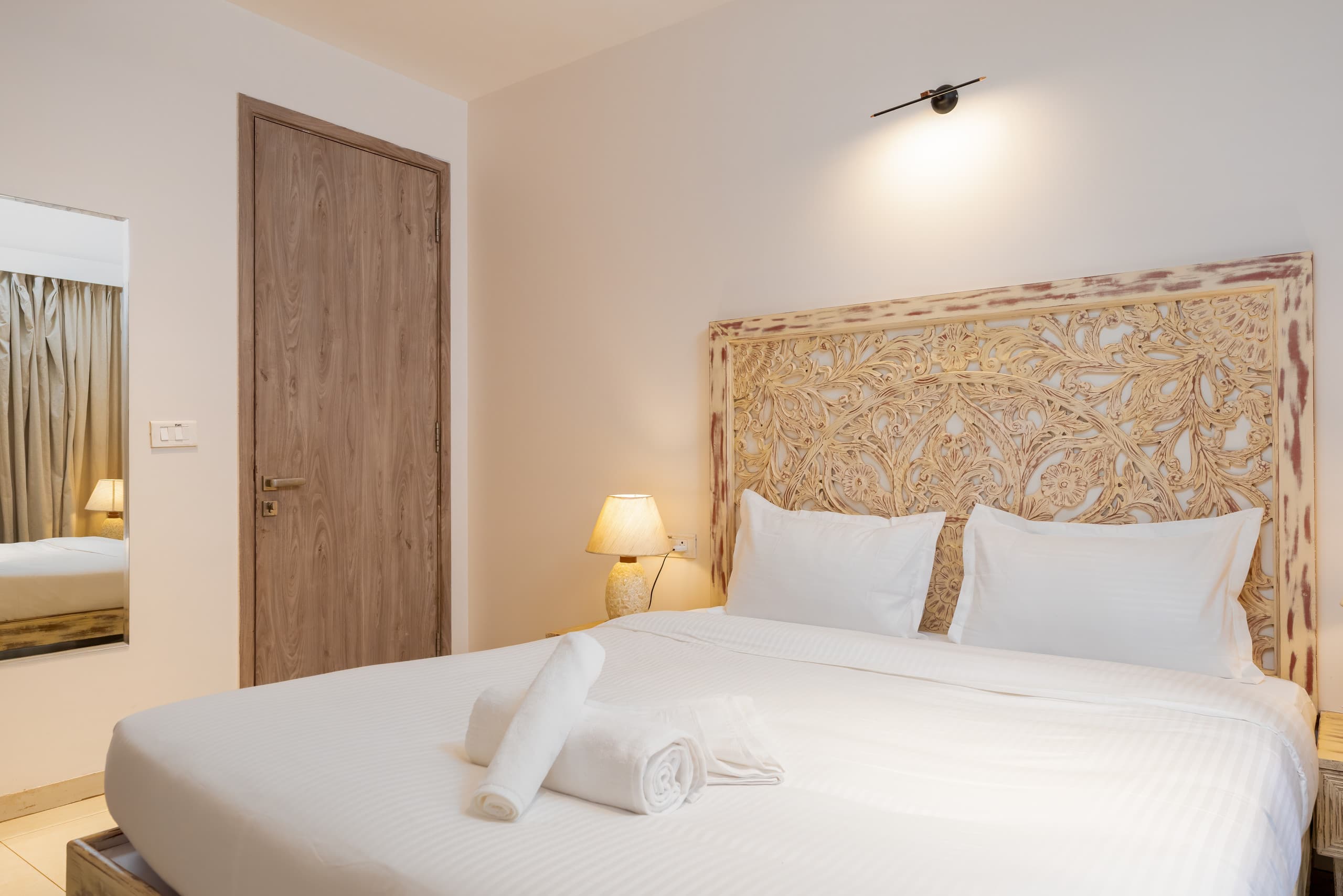 Sereno Siesta 2bhk cosy apt w/balcony swing & pool 22