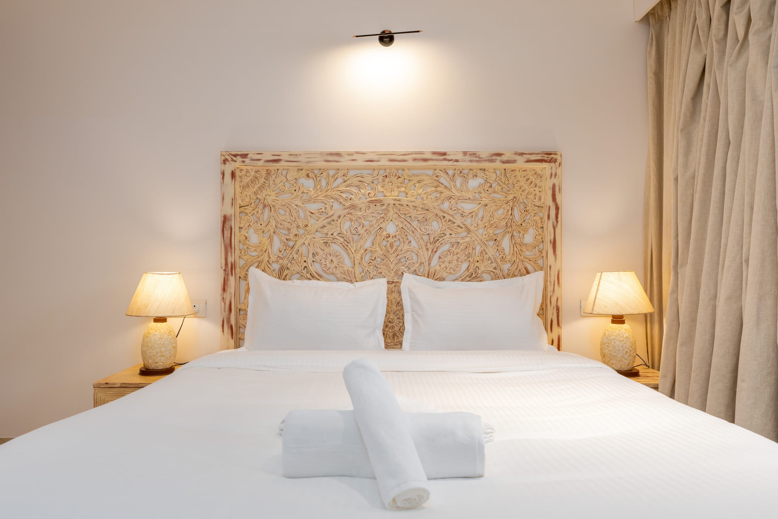 Sereno Siesta 2bhk cosy apt w/balcony swing & pool 20