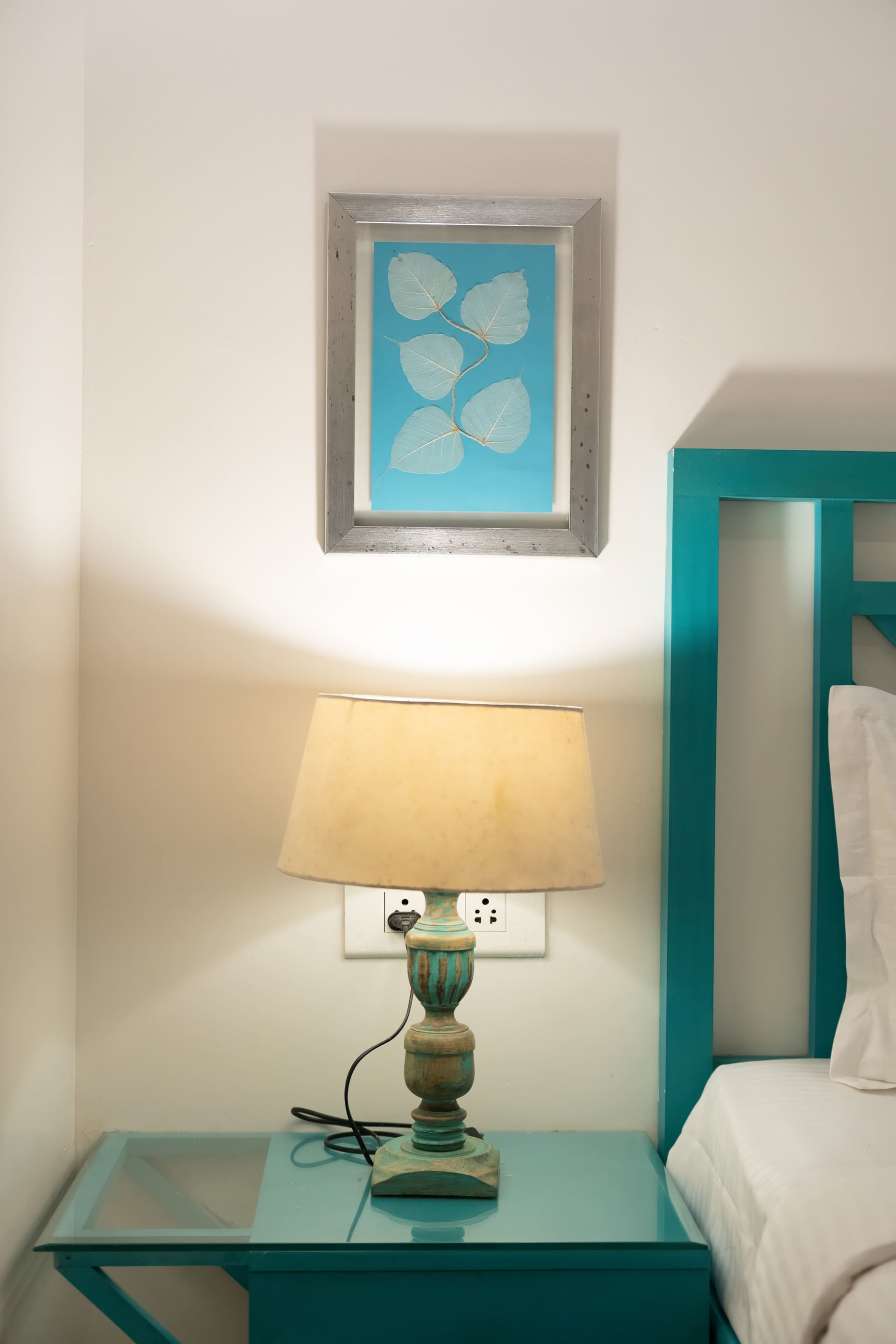 Sereno Siesta 2bhk cosy apt w/balcony swing & pool 29