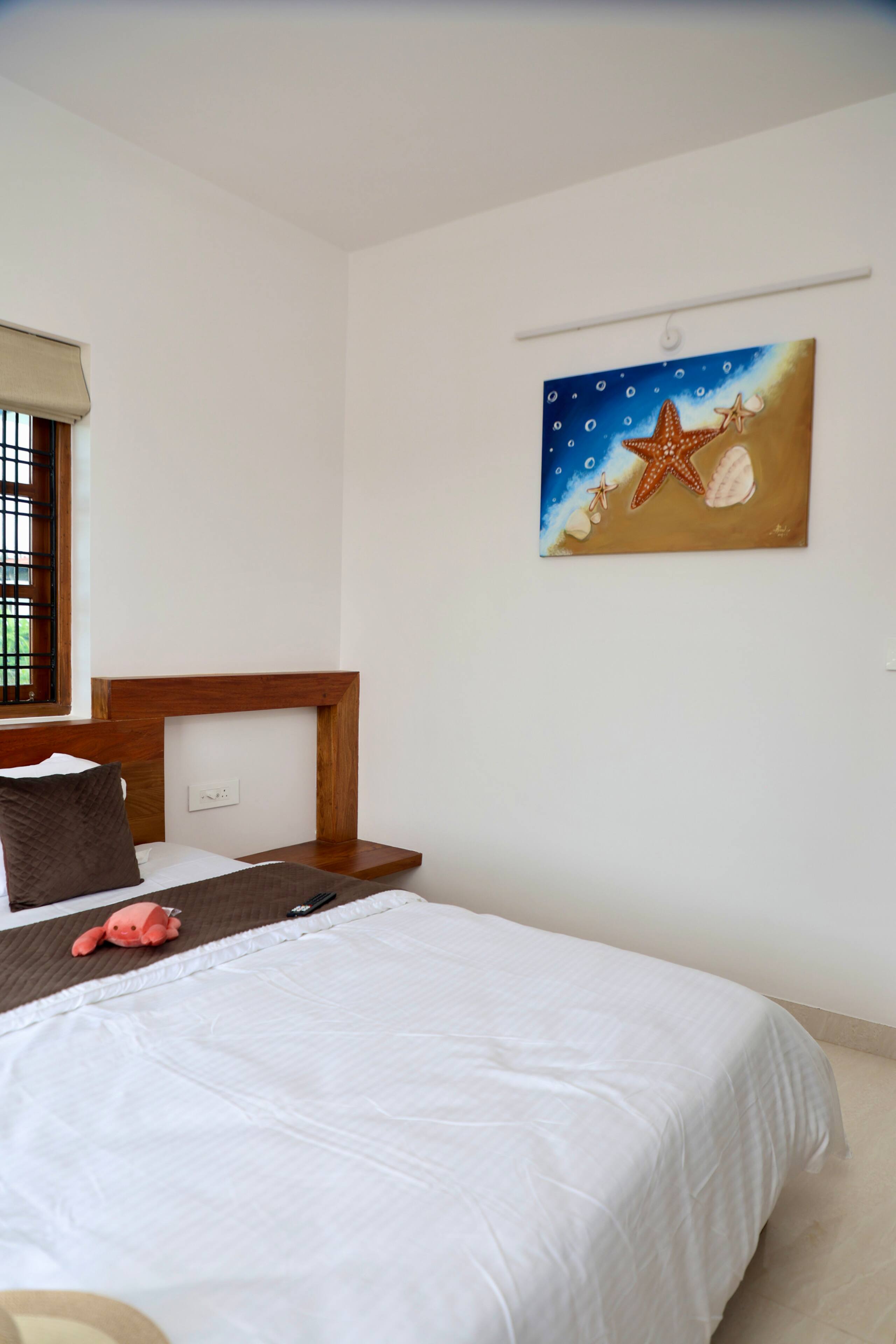 2BHK w Pool near Panjim 13