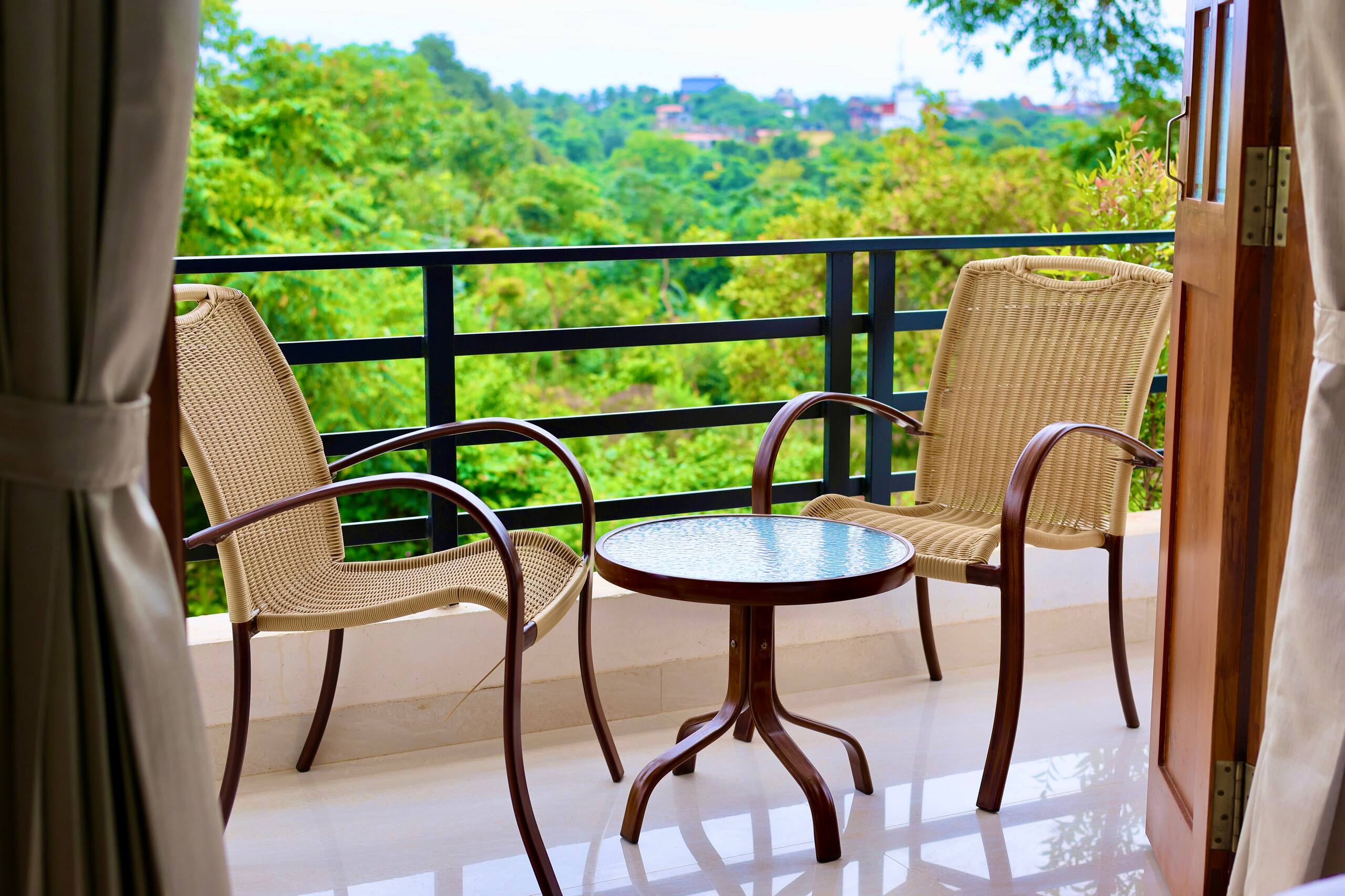 2BHK w Pool near Panjim 6
