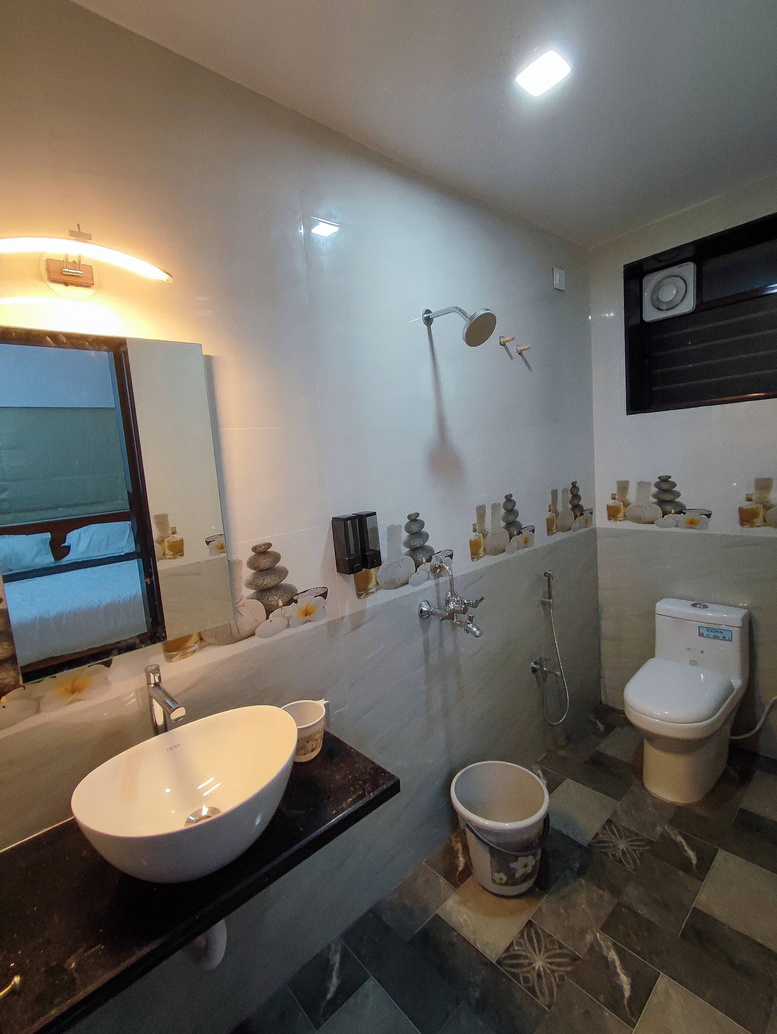 2BHK w Pool near Panjim 7