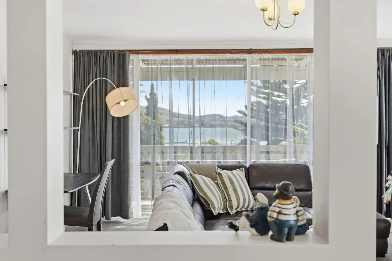 Stunning water view – Cozy 3BR Retreat 11